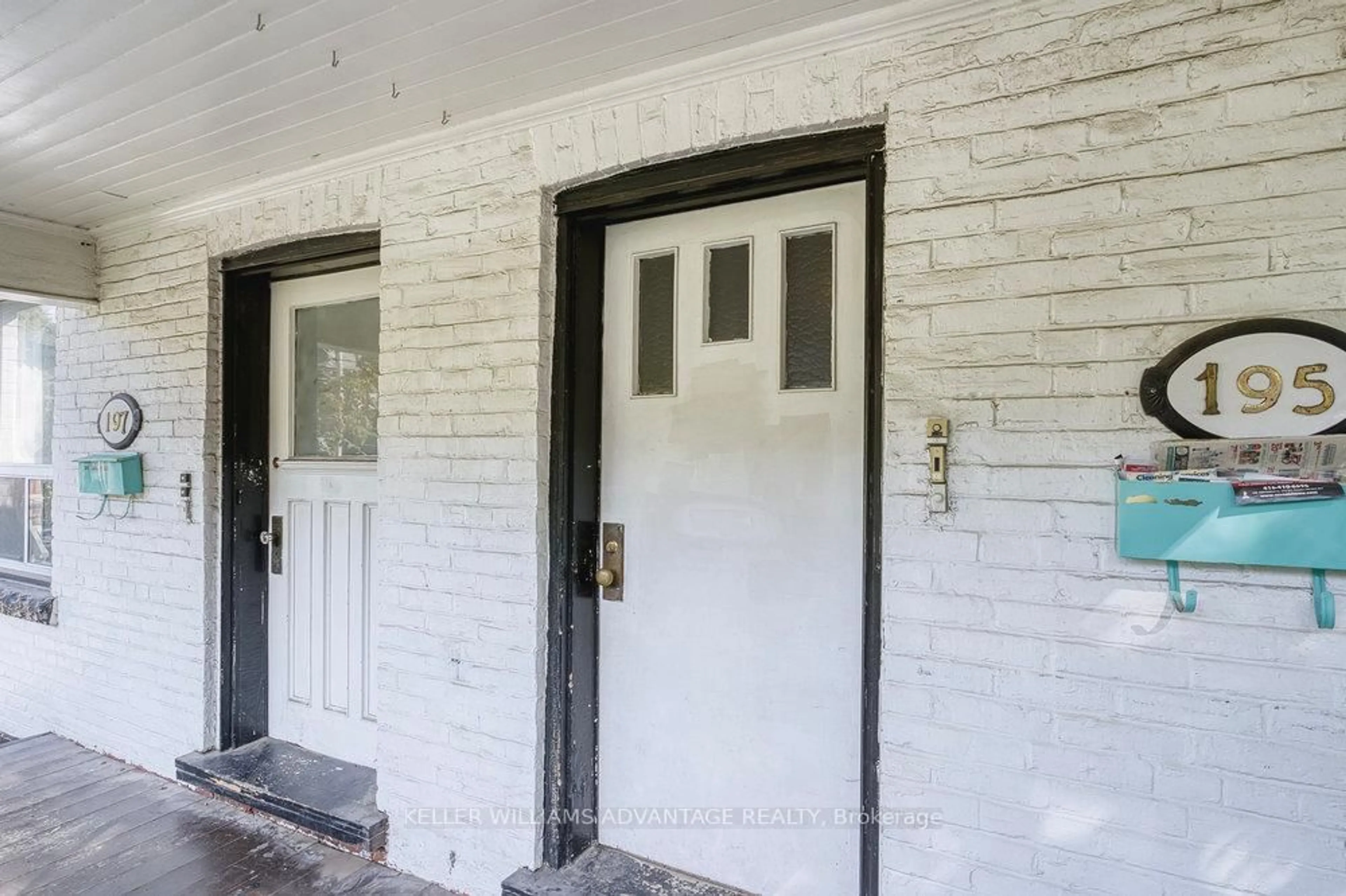 Indoor entryway for 195-197 Dovercourt Rd, Toronto Ontario M6J 3C7