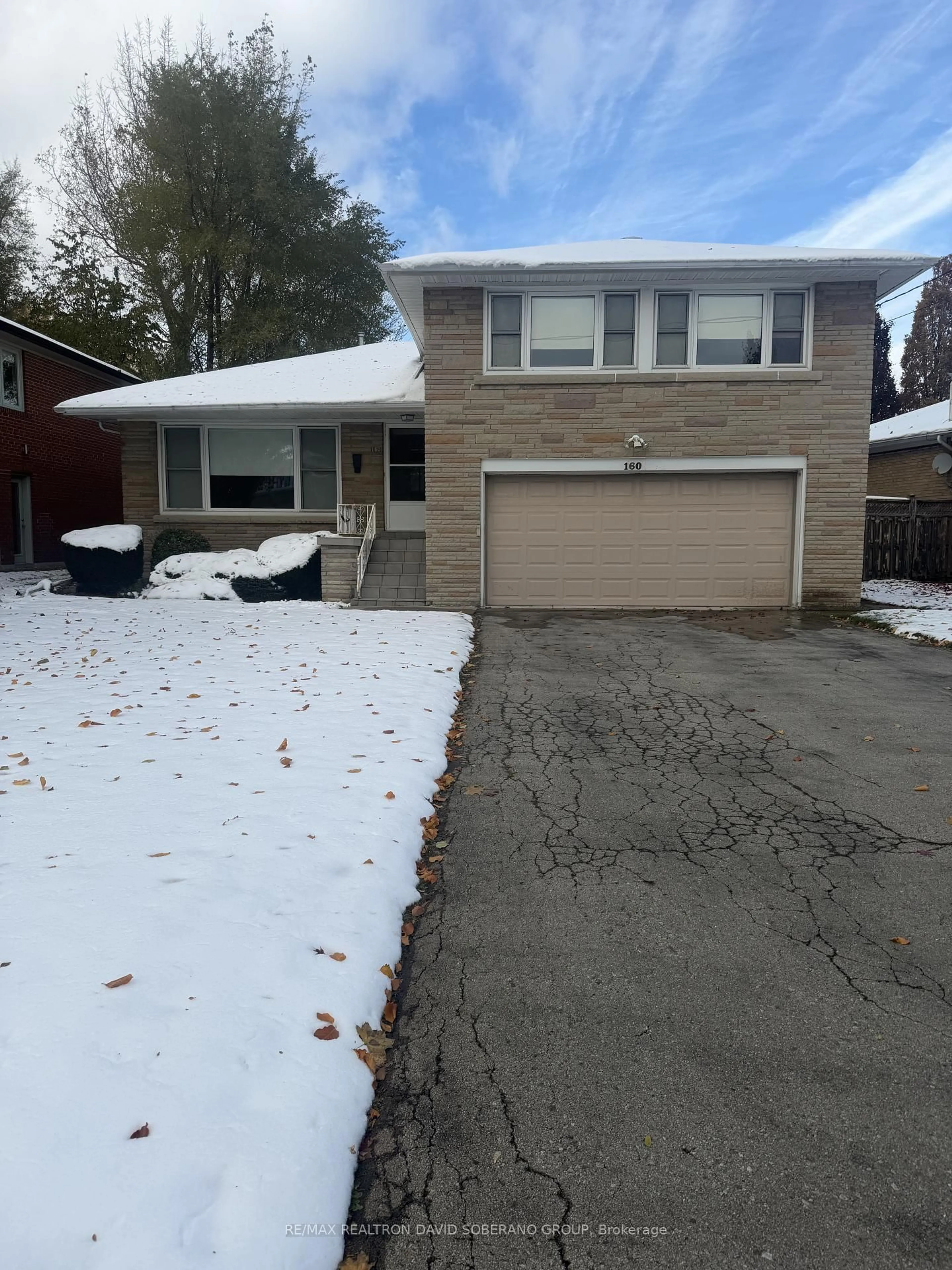 Home with vinyl exterior material, street for 160 Cocksfield Ave, Toronto Ontario M3H 3T5