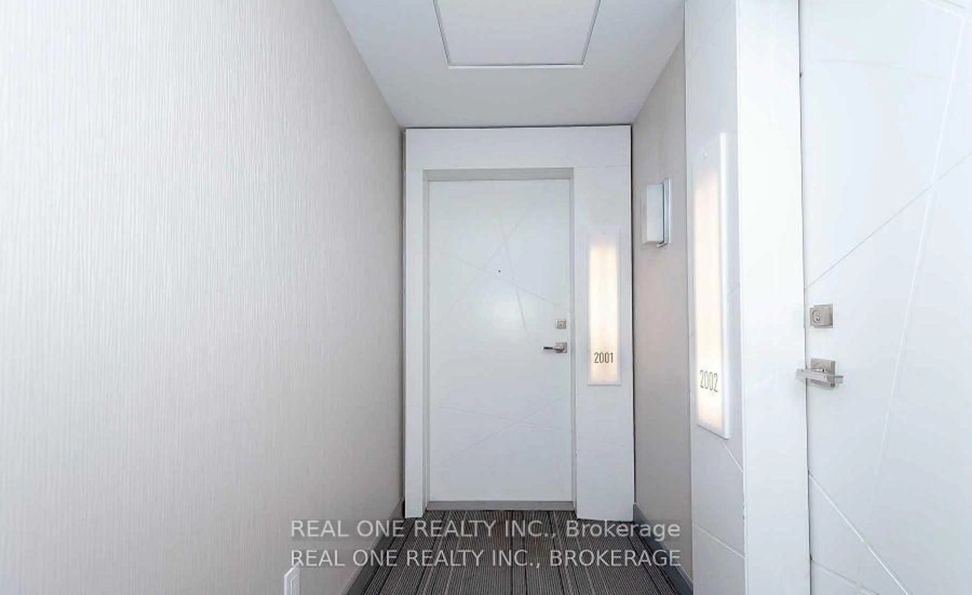 Indoor entryway for 12 York St #2001, Toronto Ontario M5J 0A9