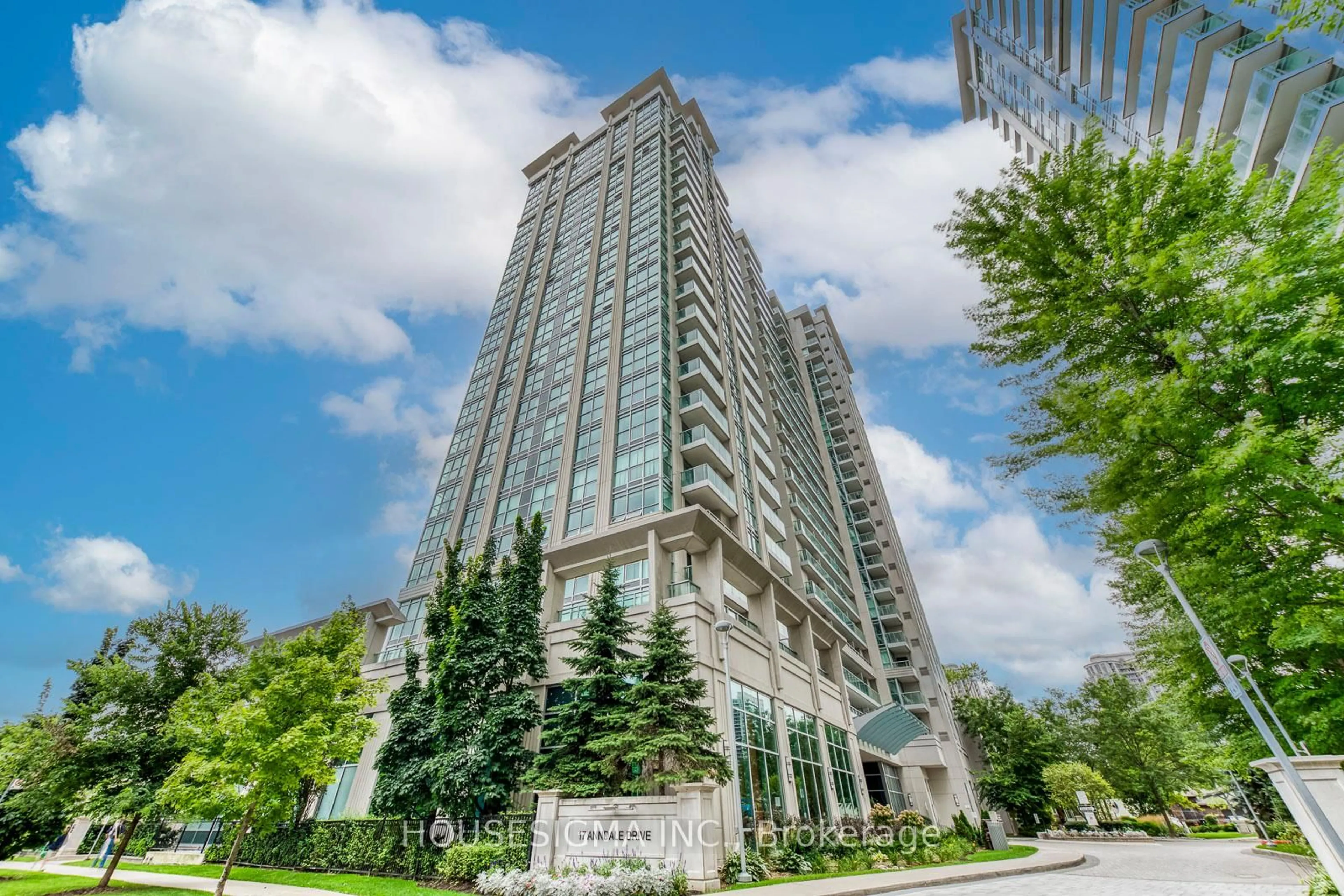 Indoor foyer for 17 Anndale Dr #308, Toronto Ontario M2N 2W7