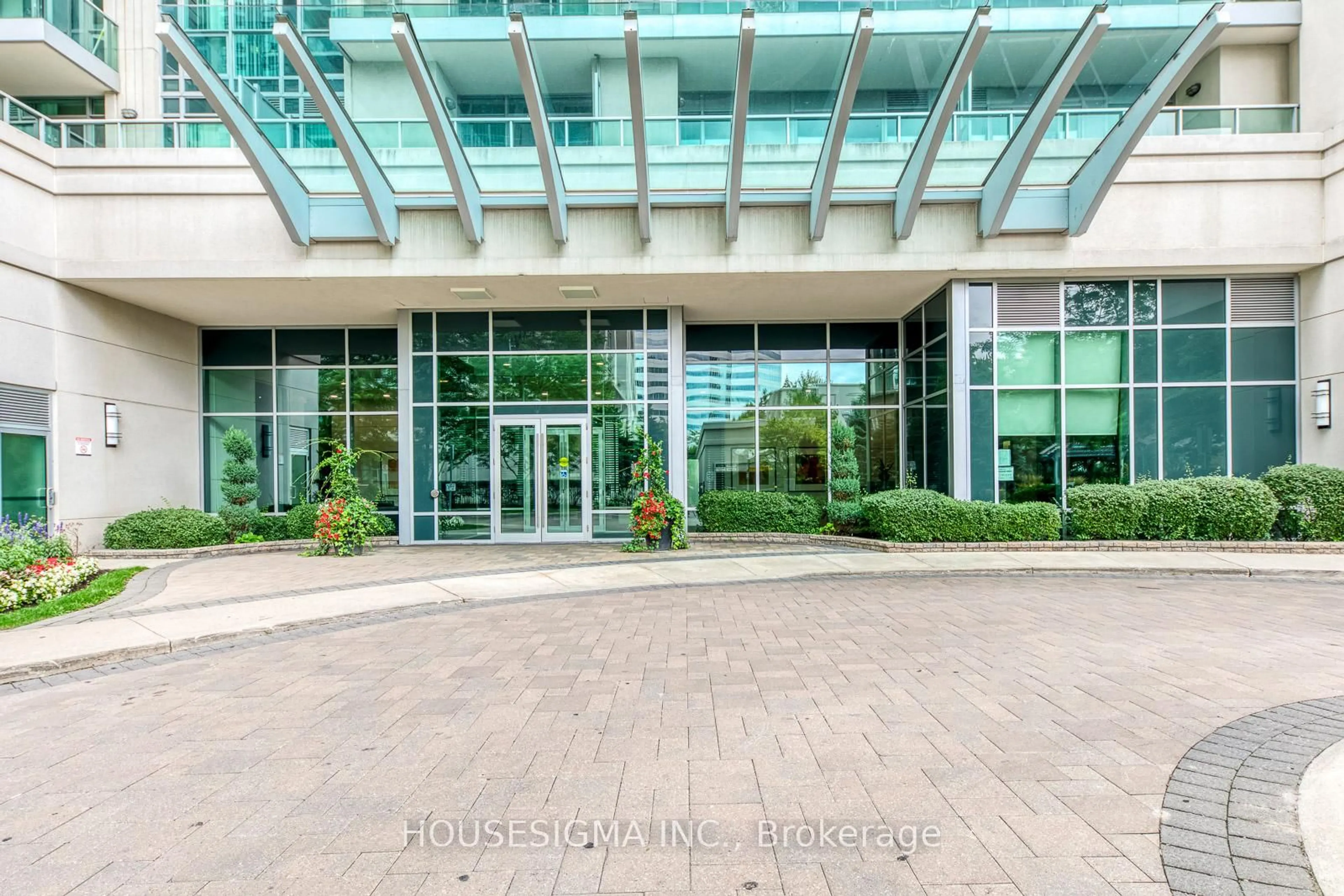 Indoor foyer for 17 Anndale Dr #308, Toronto Ontario M2N 2W7