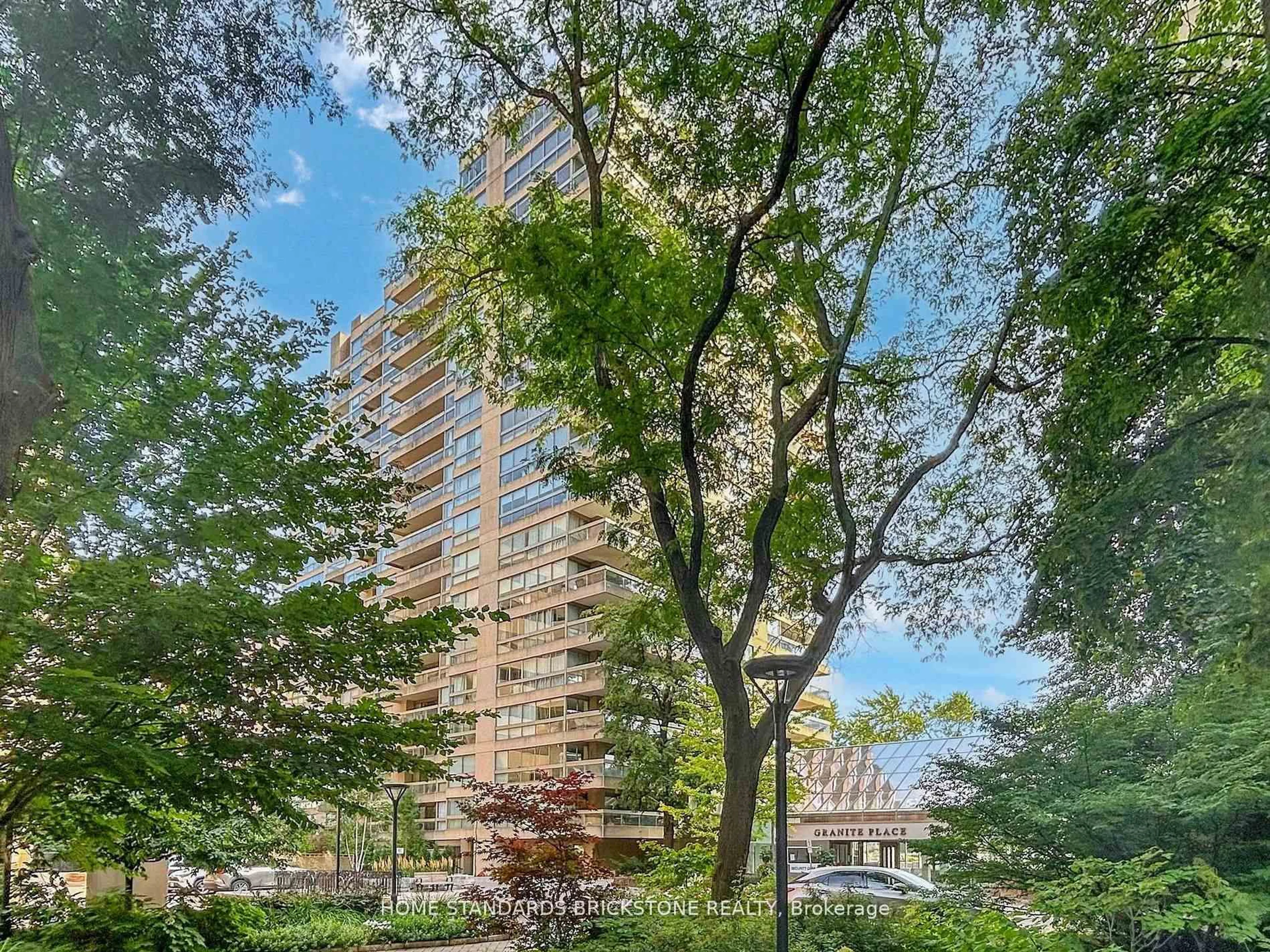 Patio, forest/trees view for 61 St Clair Ave #1102, Toronto Ontario M4V 2Y8