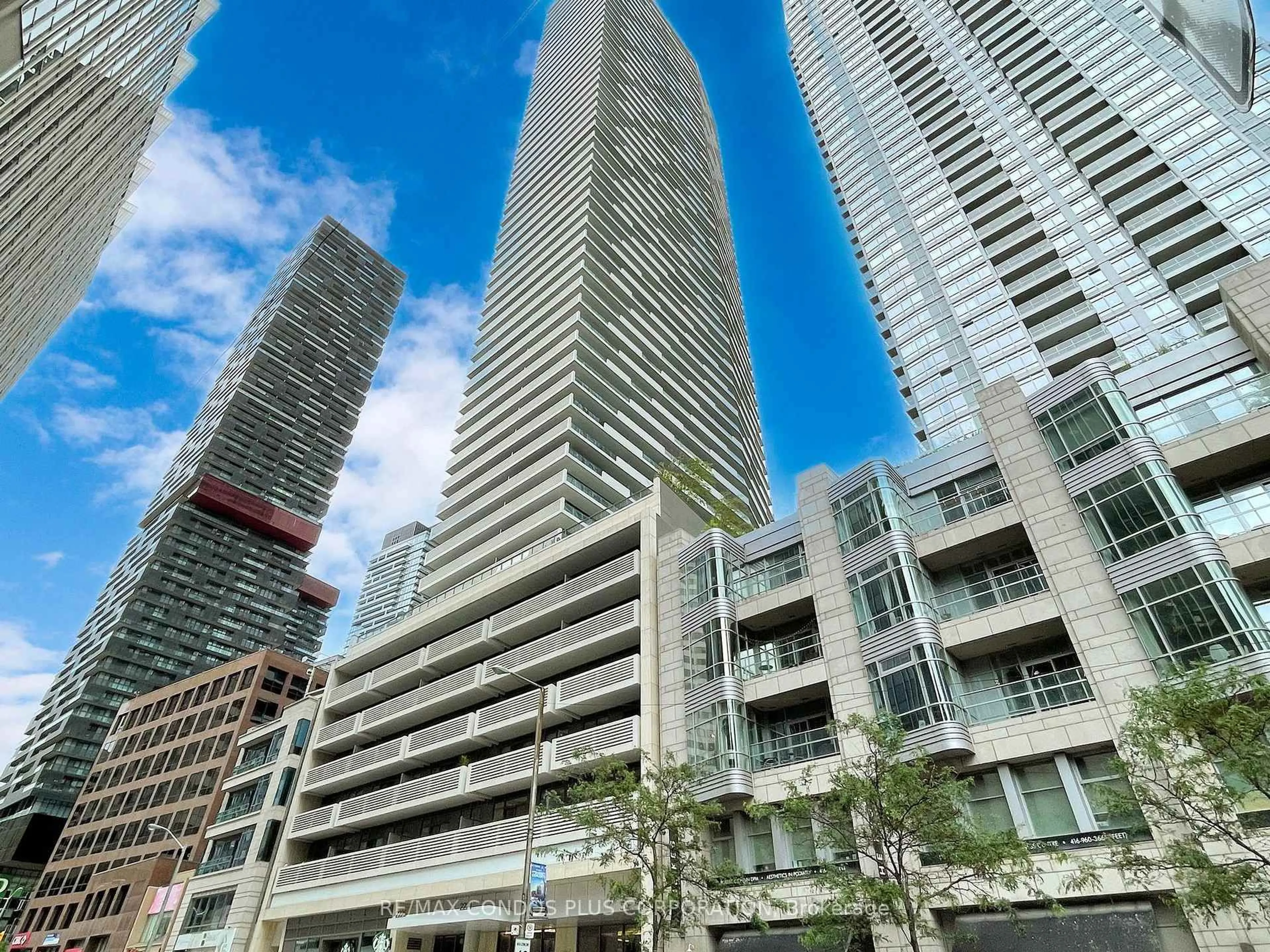 Unknown for 2221 Yonge St #3206, Toronto Ontario M4S 0B8