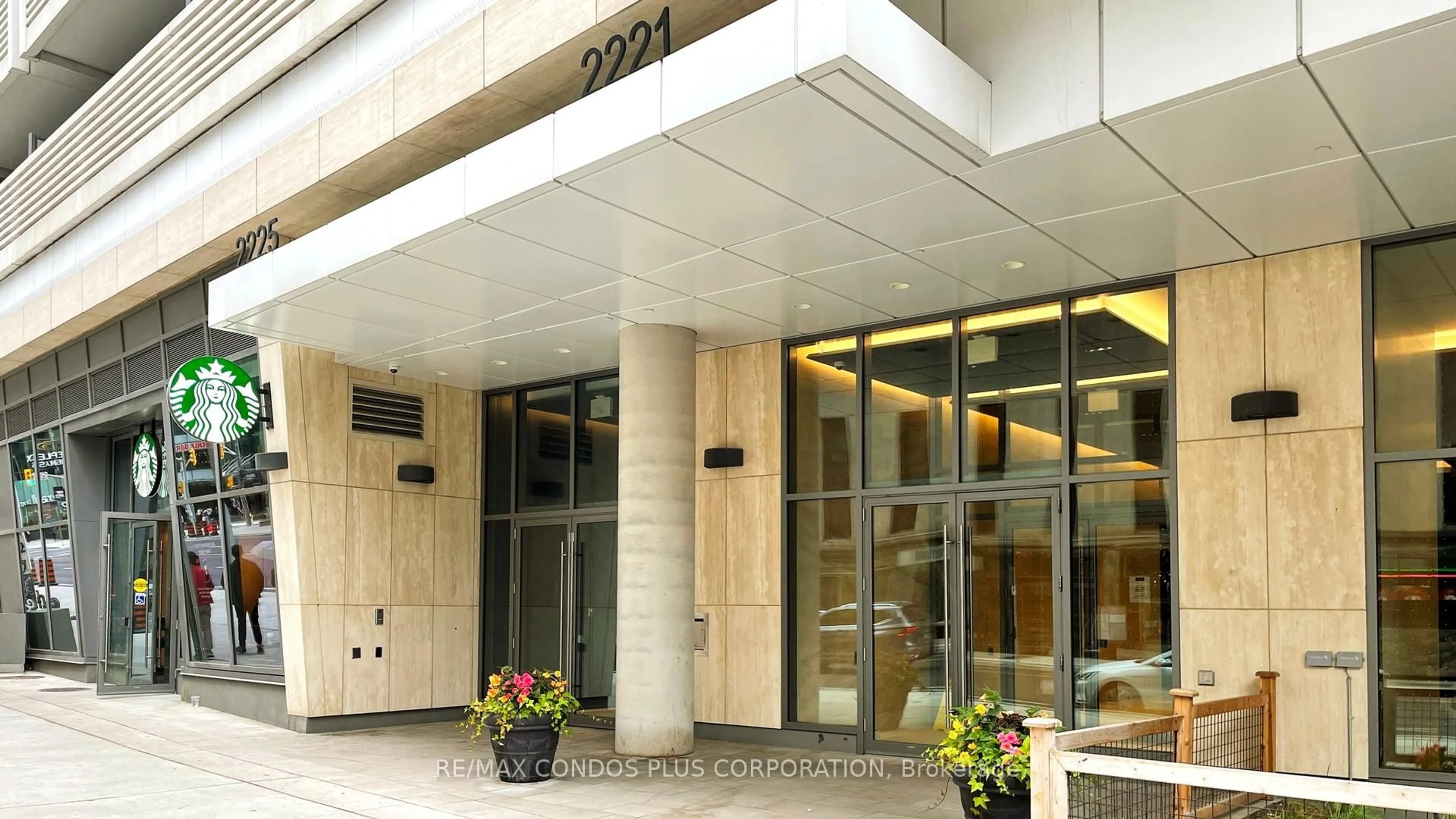 Unknown for 2221 Yonge St #3206, Toronto Ontario M4S 0B8