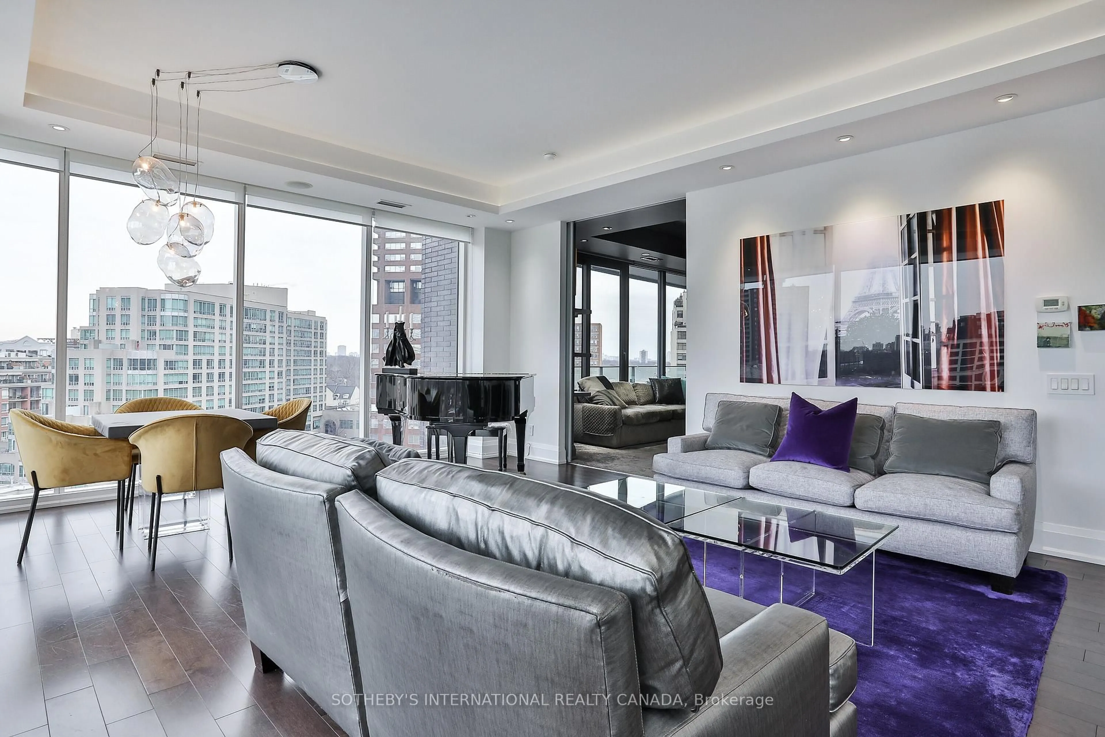 Living room with furniture, unknown for 88 Davenport Rd #804, Toronto Ontario M5R 0A5