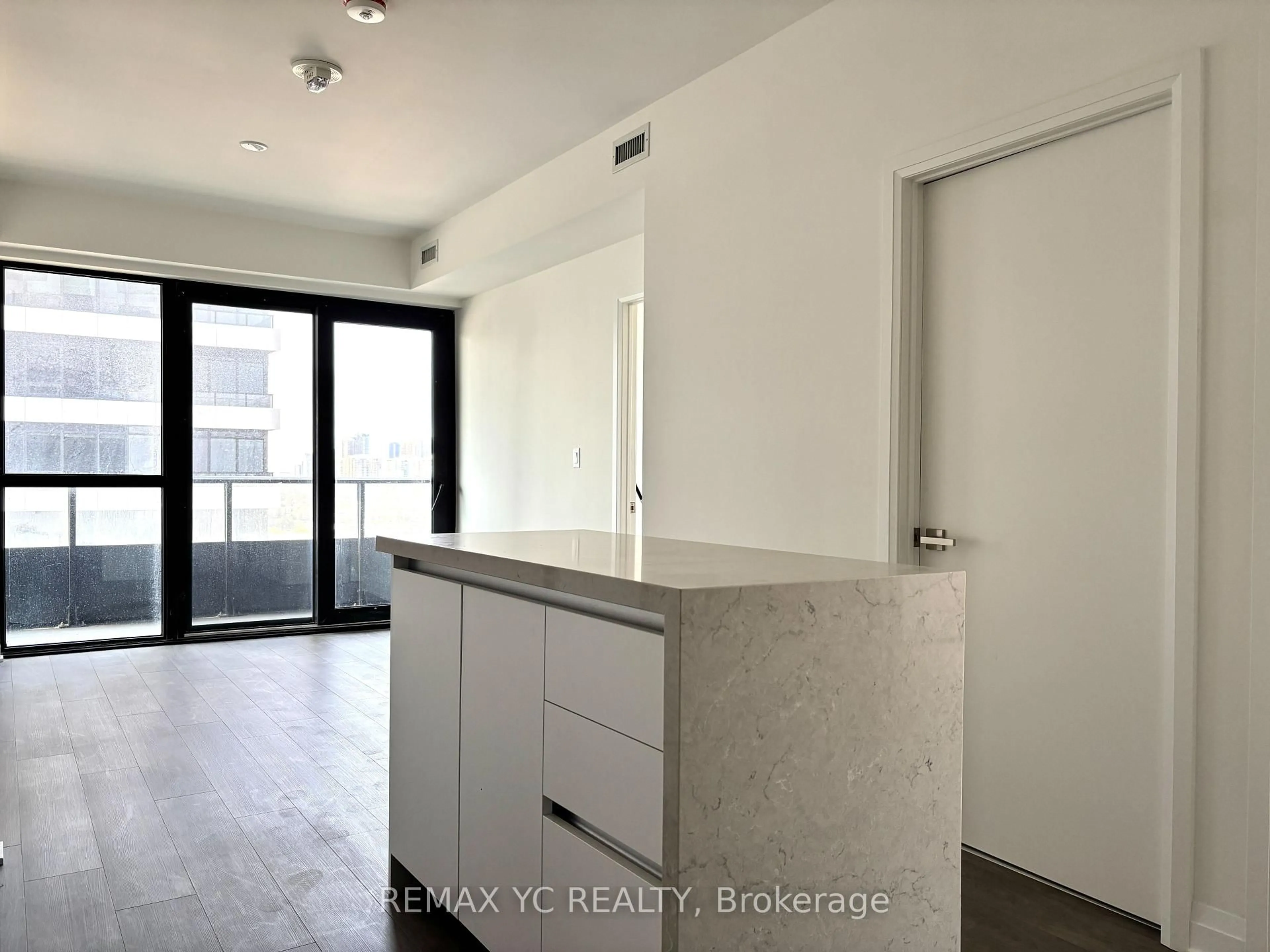 Unknown for 135 Lower Sherbourne St #1939, Toronto Ontario M5A 1Y4