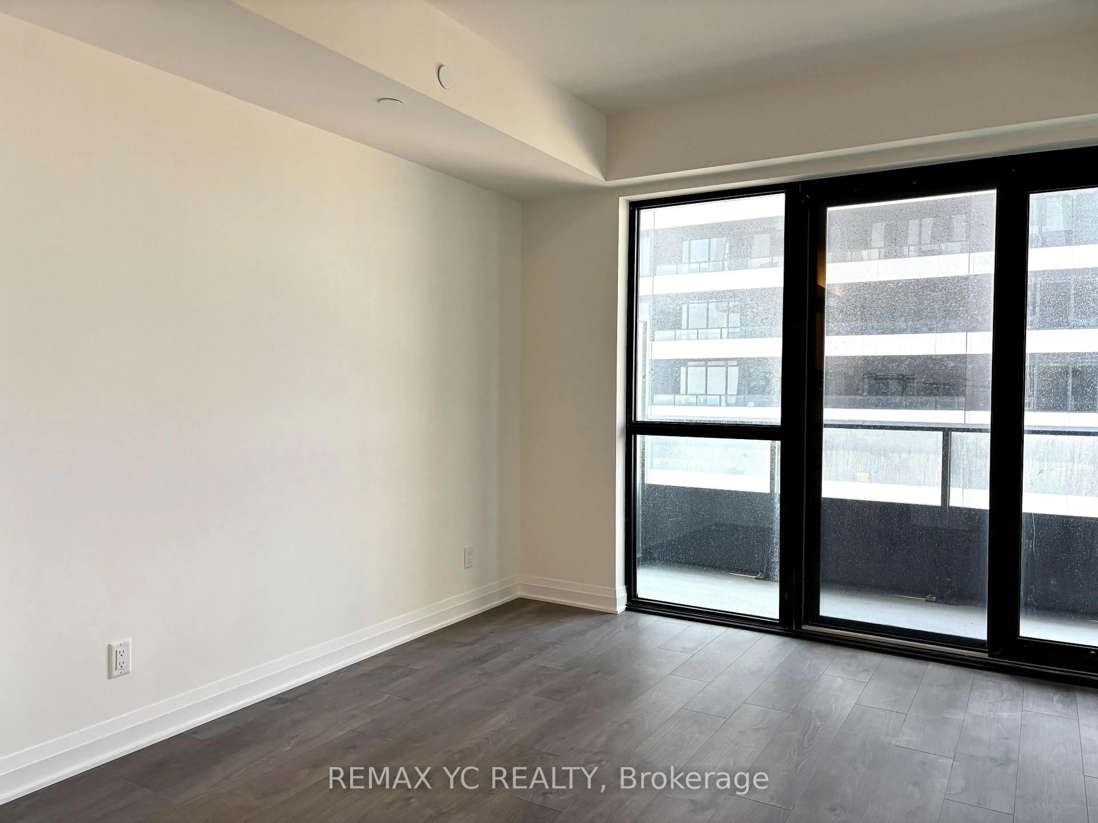 A pic of a room for 135 Lower Sherbourne St #1939, Toronto Ontario M5A 1Y4