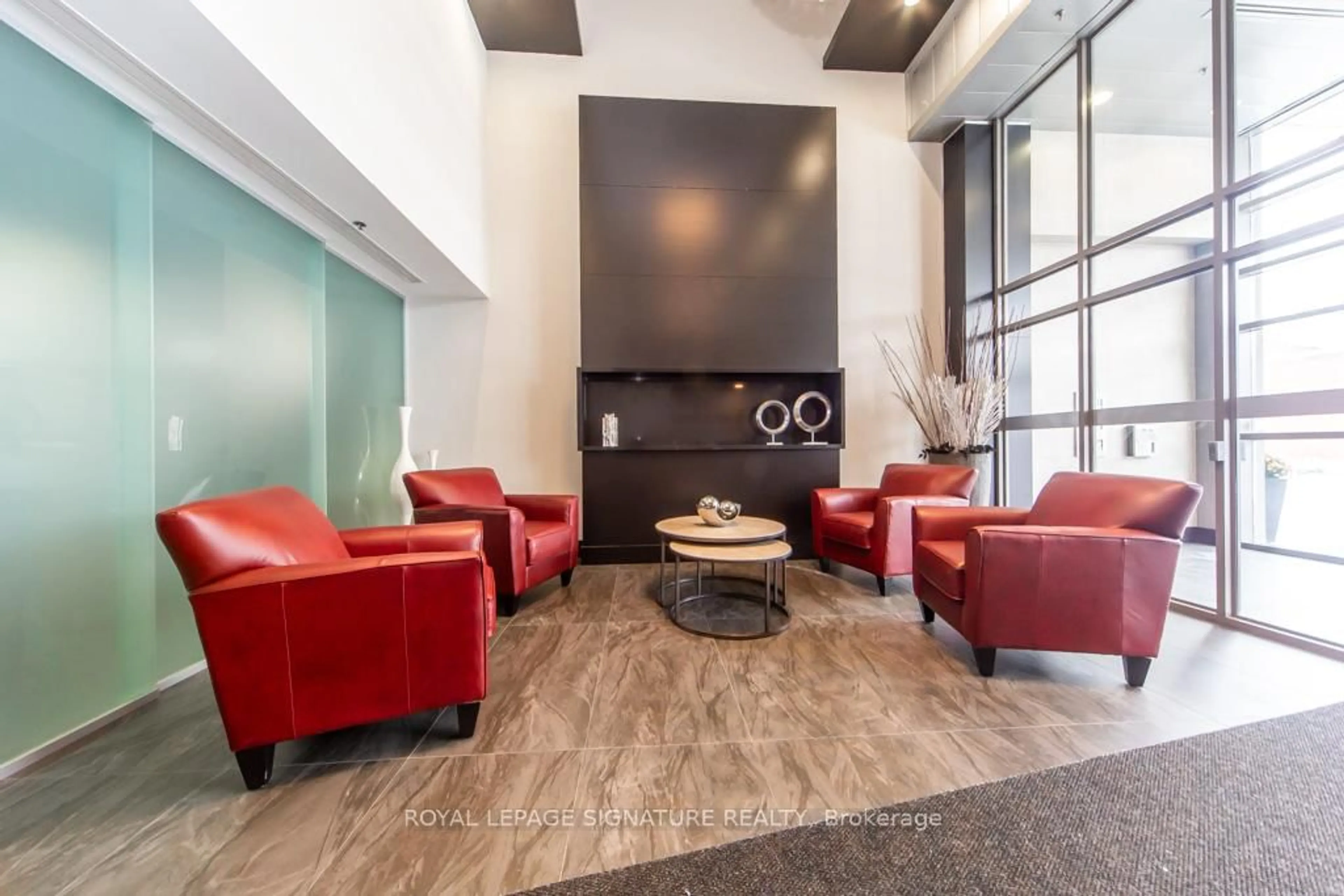 Lobby for 120 Dallimore Circ #512, Toronto Ontario M3C 4J1