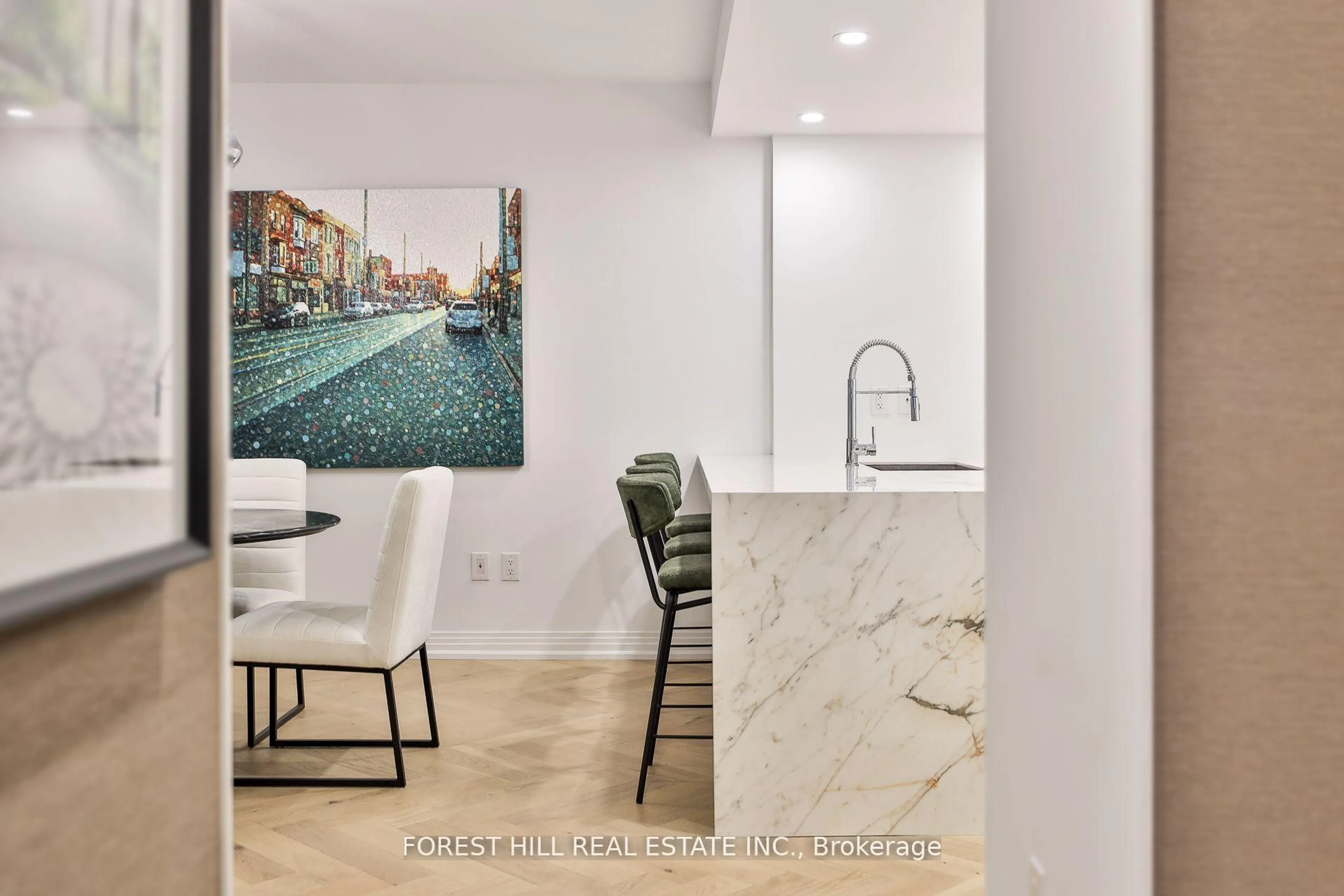 Open concept kitchen, ceramic/tile floor for 1 Benvenuto Pl #129, Toronto Ontario M4V 2L1