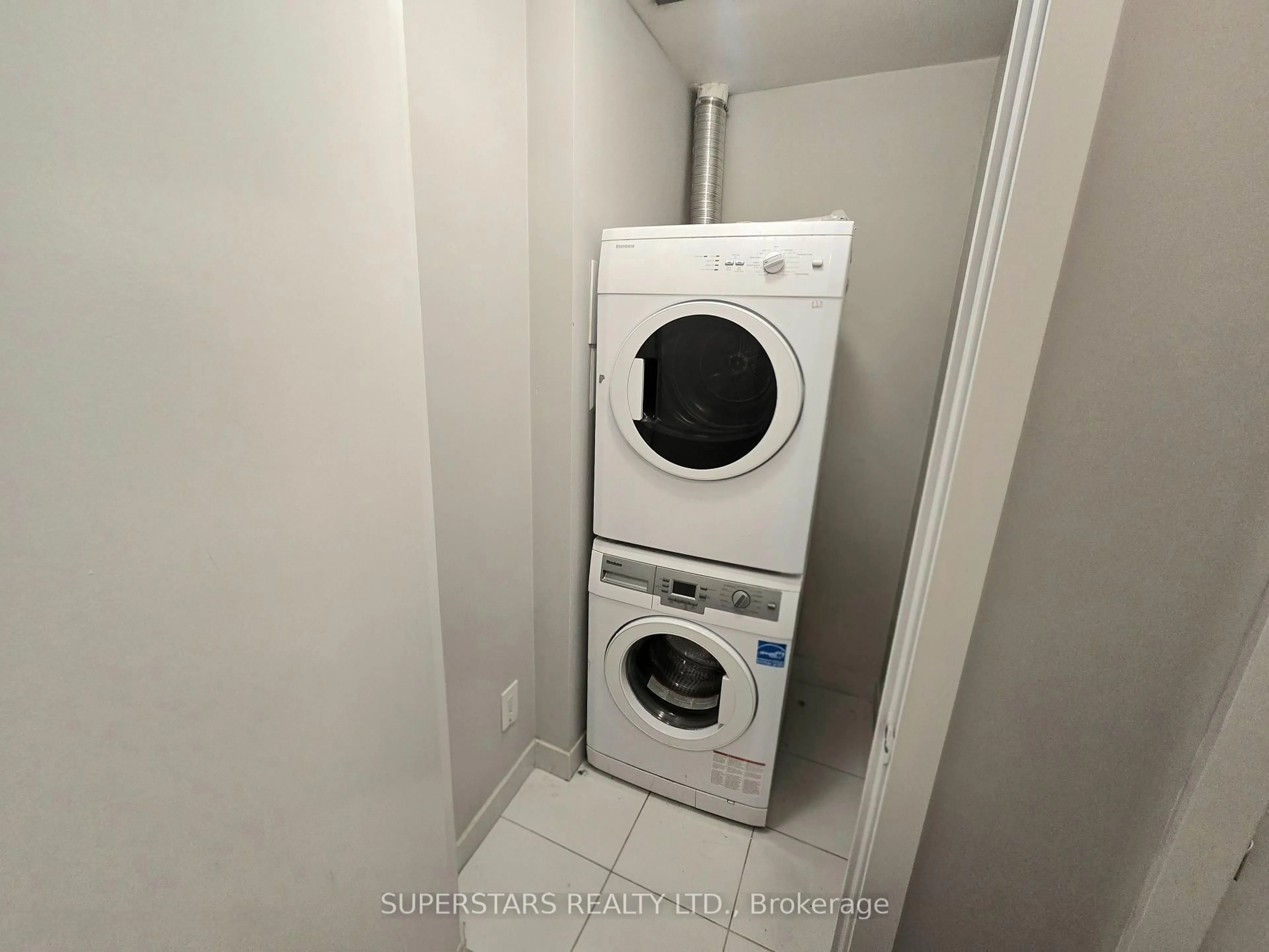 Laundry room for 200 Sackville St #614, Toronto Ontario M5A 0C4