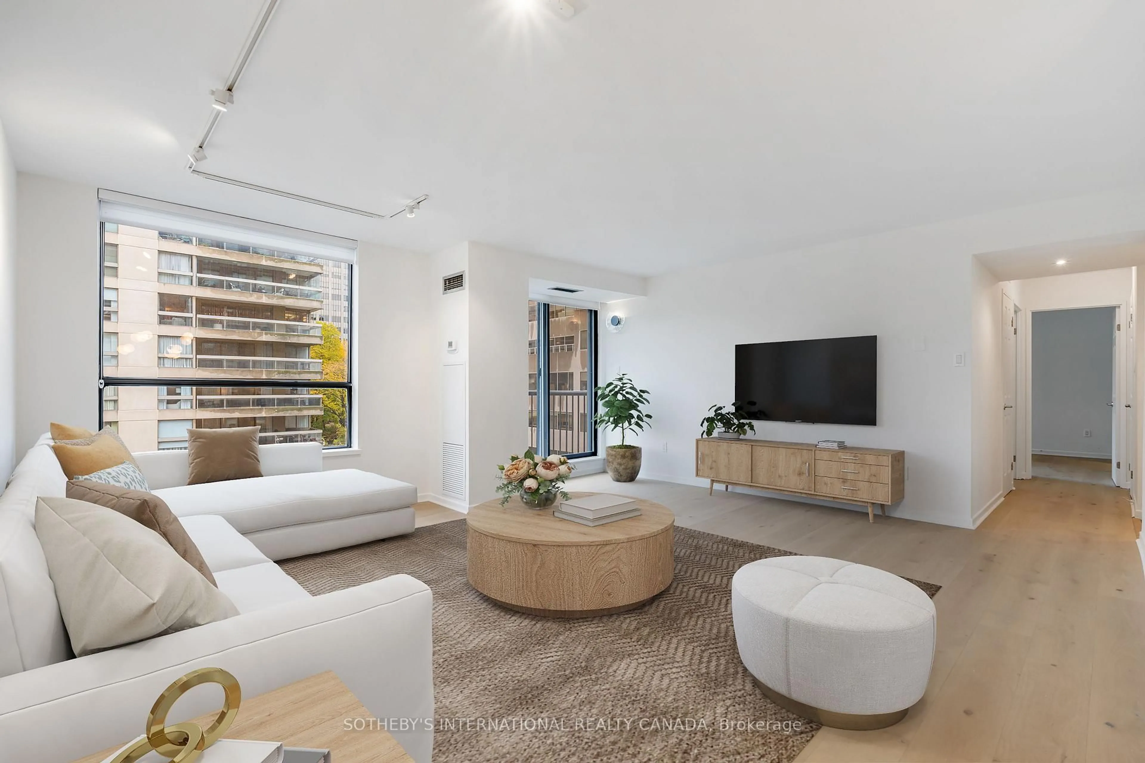 Living room with furniture, unknown for 47 St Clair Ave #503, Toronto Ontario M4V 3A5