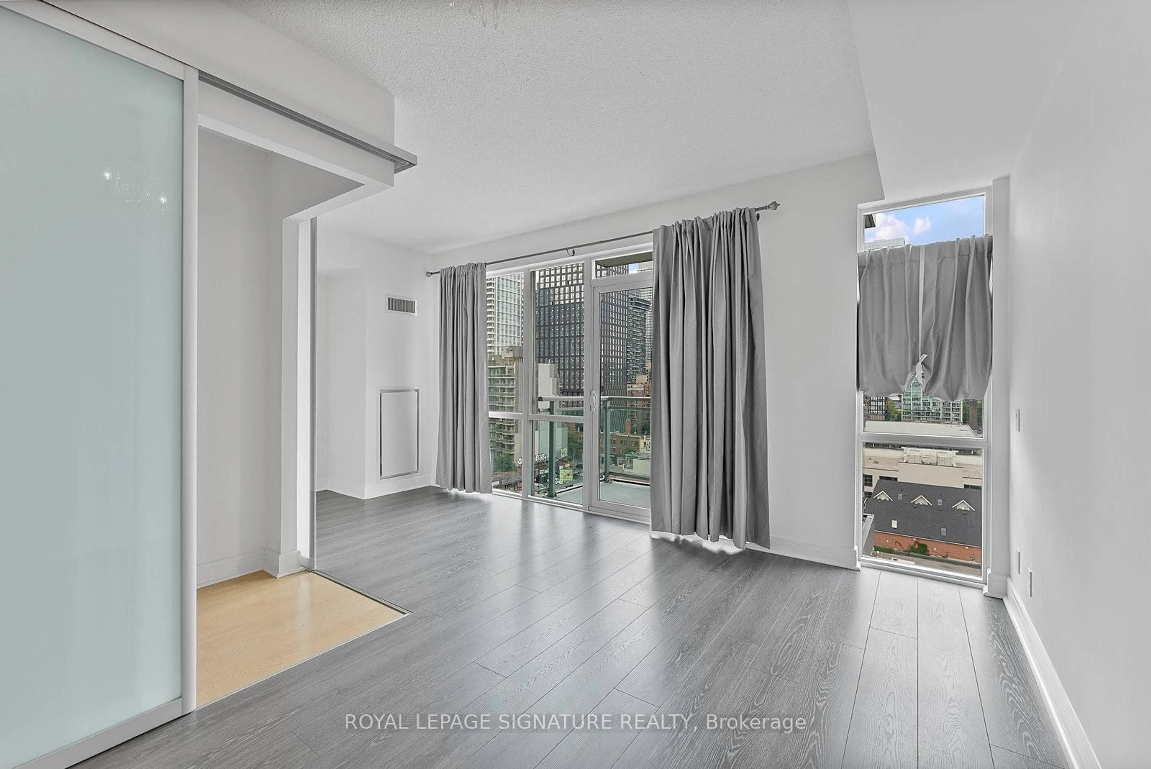 Unknown for 116 George St #N1104, Toronto Ontario M5A 3S2