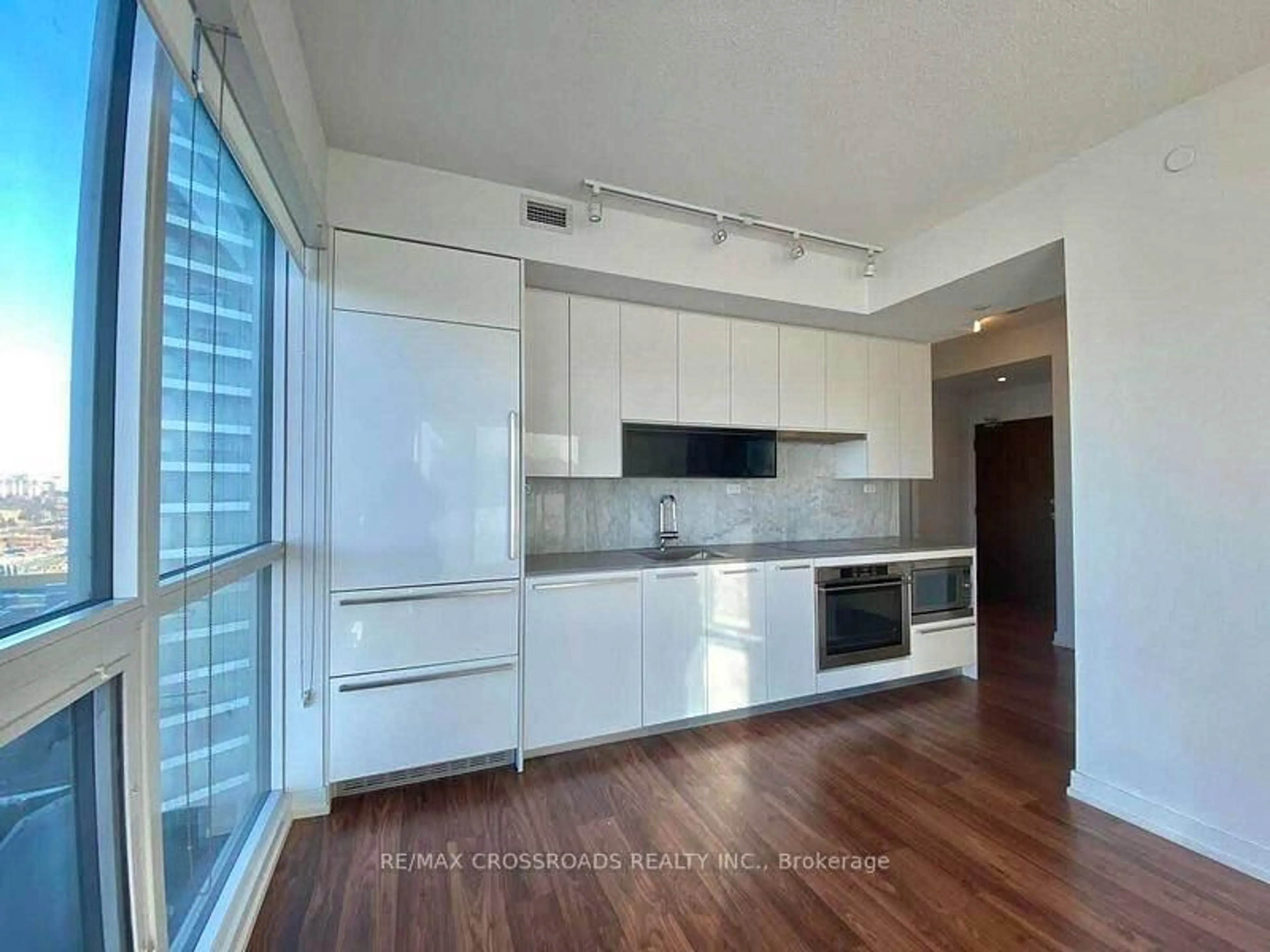 Open concept kitchen, unknown for 115 McMahon Dr #1003, Toronto Ontario M2K 0E3