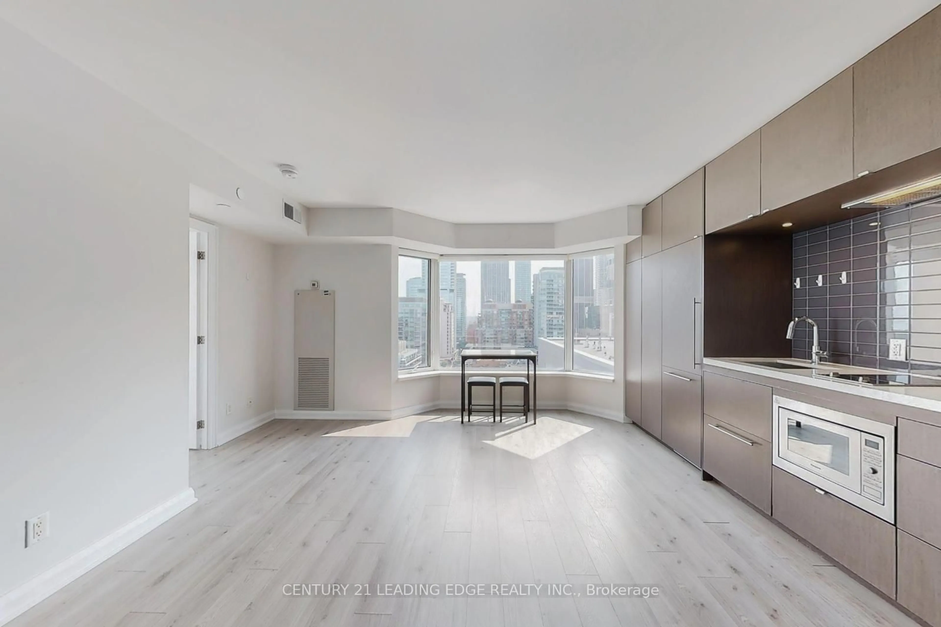 Unknown for 155 Yorkville Ave #1704, Toronto Ontario M5R 0B4