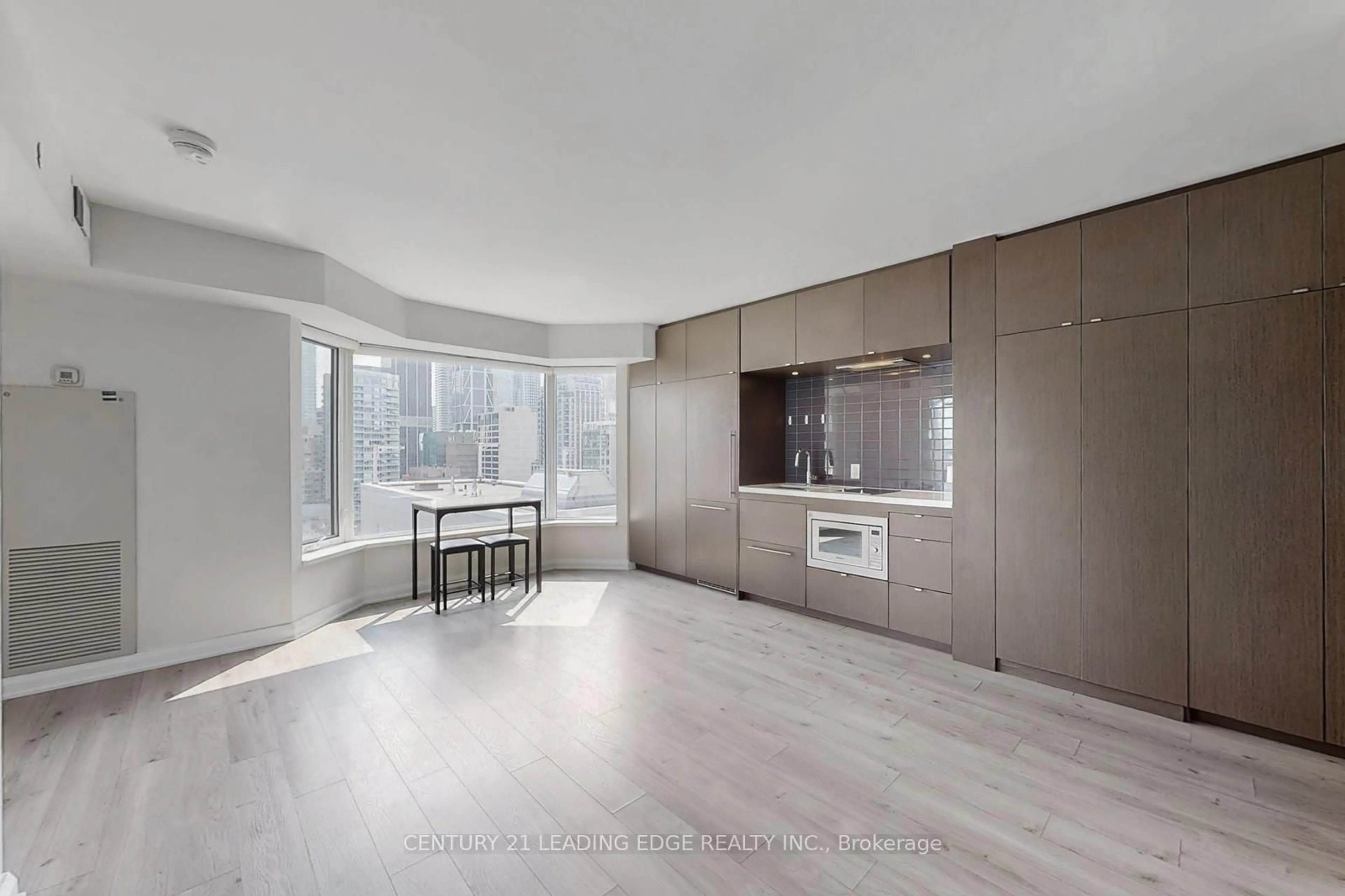 Open concept kitchen, unknown for 155 Yorkville Ave #1704, Toronto Ontario M5R 0B4