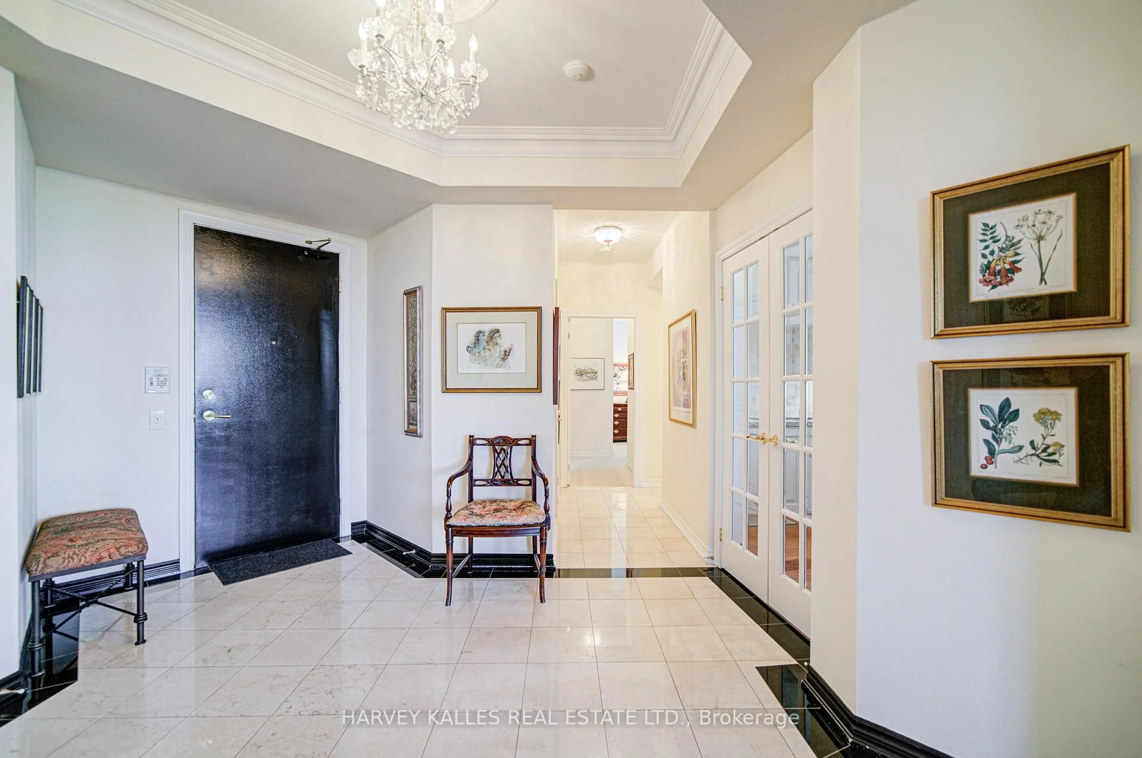 Indoor foyer for 1 Glen Park #404, Toronto Ontario M6B 4M5