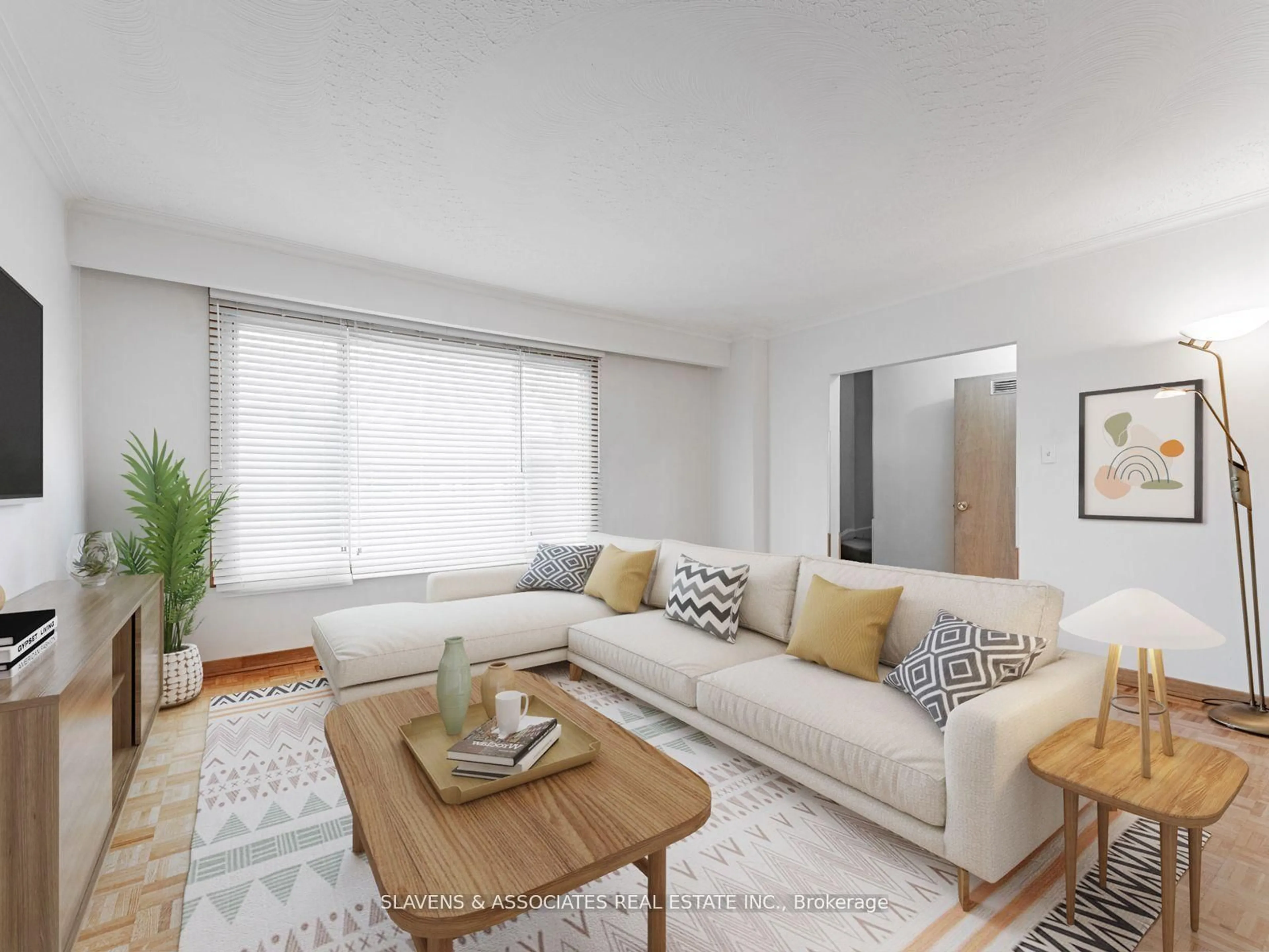 Living room with furniture, unknown for 796 Davenport Rd, Toronto Ontario M6G 2B3