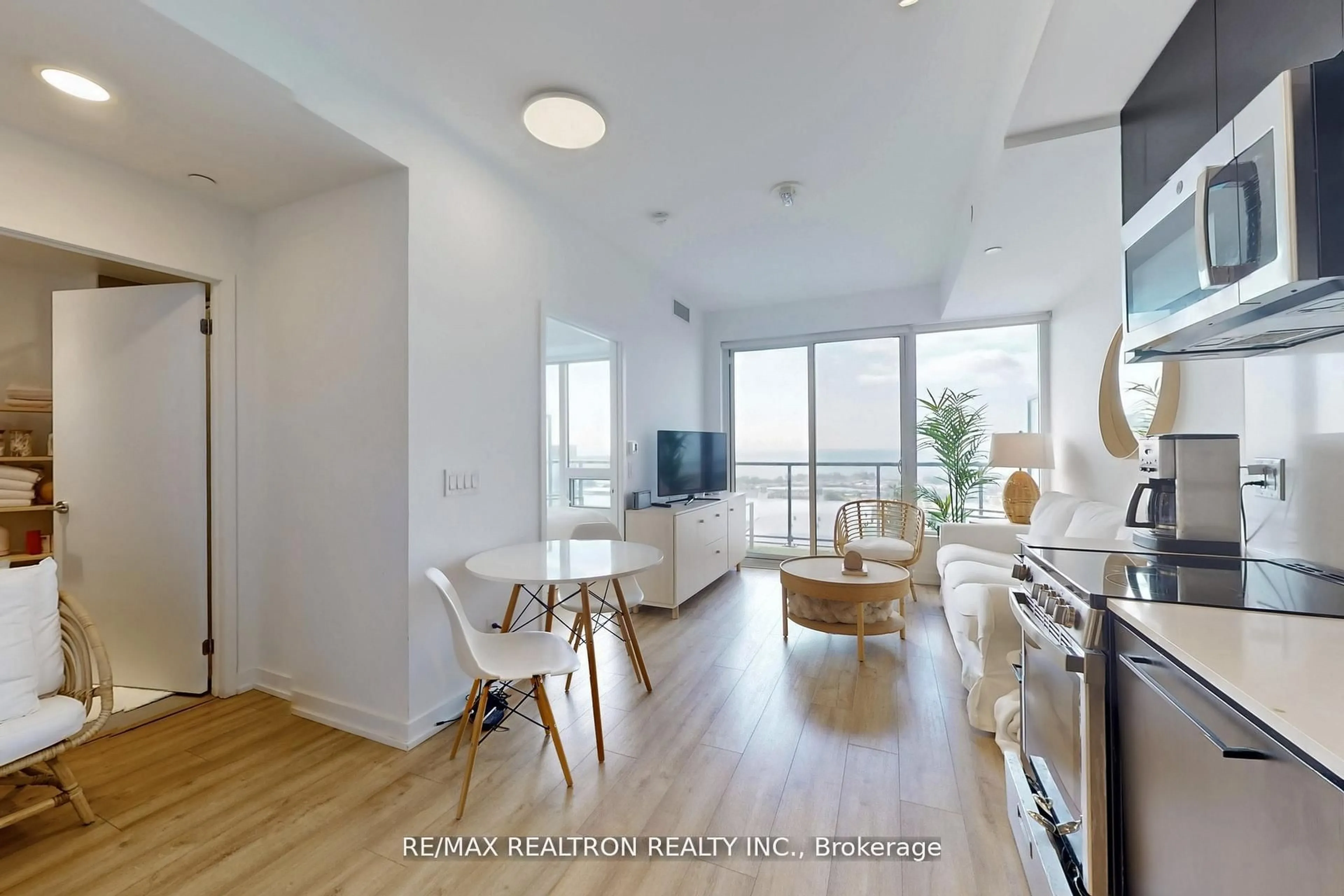 Unknown for 135 East Liberty St #1901, Toronto Ontario M6K 3K4