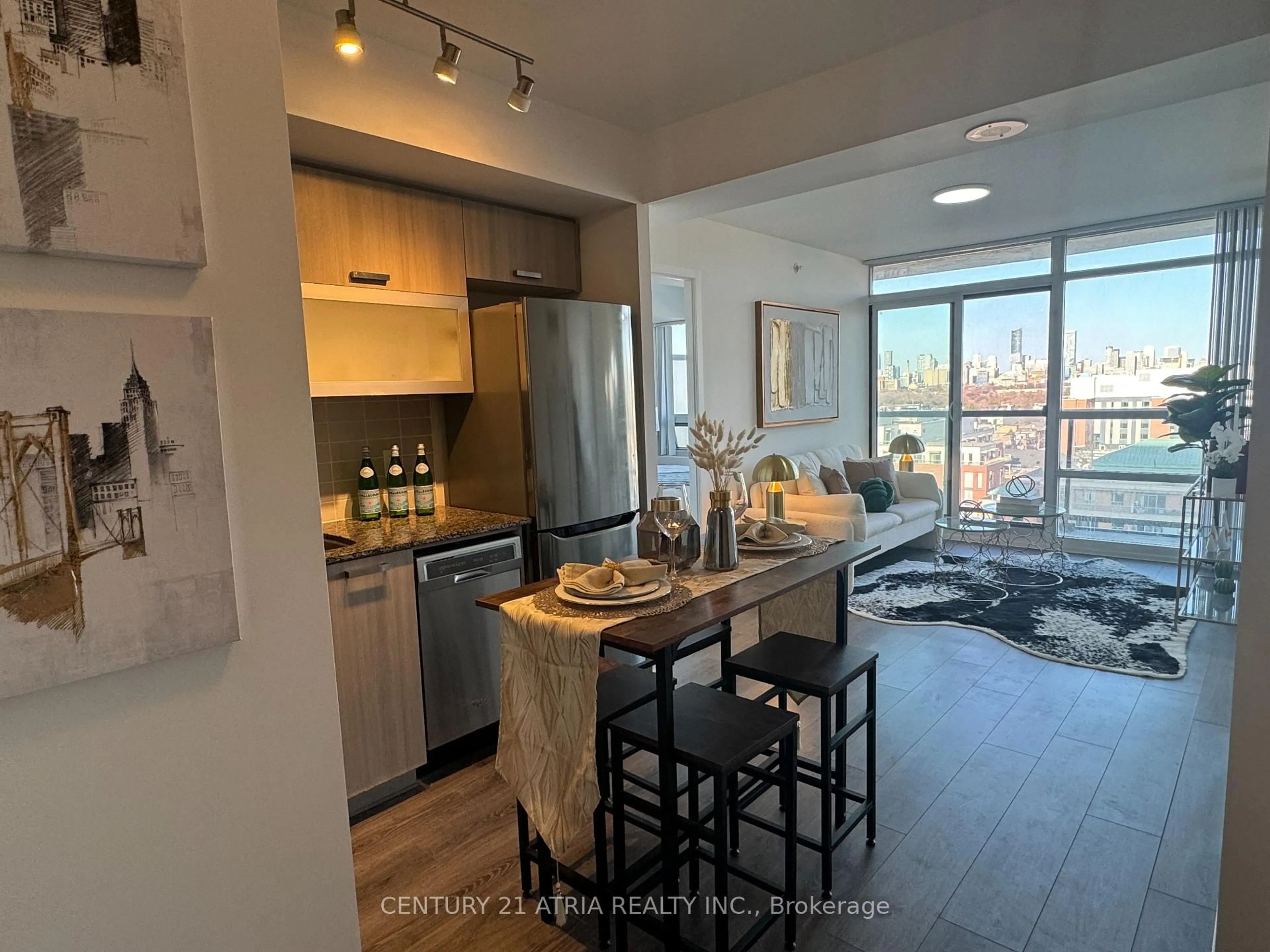 Open concept kitchen, ceramic/tile floor for 68 Abell St #1606, Toronto Ontario M6J 0B1