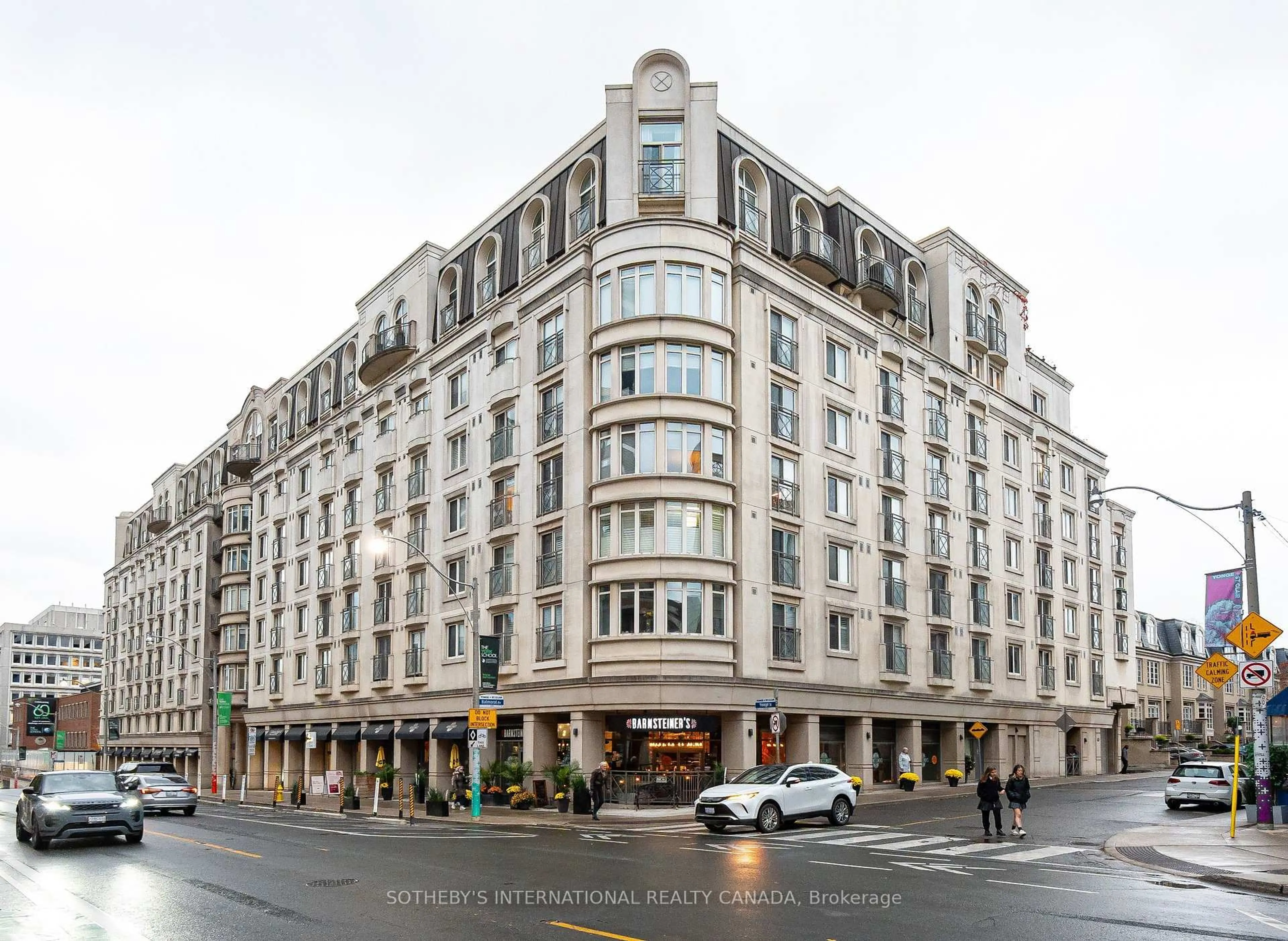 Unknown for 1 Balmoral Ave #803, Toronto Ontario M4V 3B9