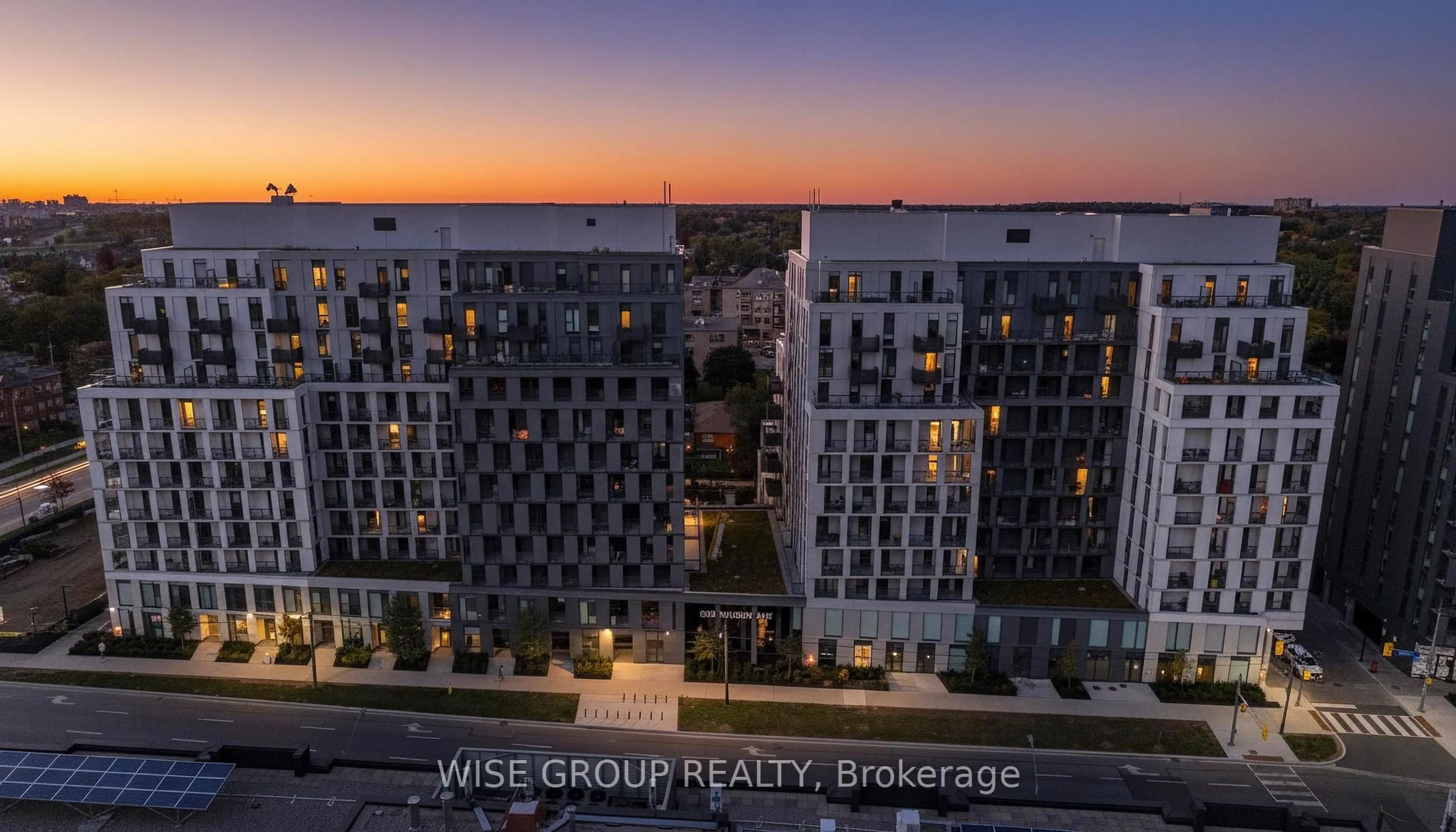 A pic from outside/outdoor area/front of a property/back of a property/a pic from drone, city buildings view from balcony for 500 Wilson Ave #1104, Toronto Ontario M3H 5Y9