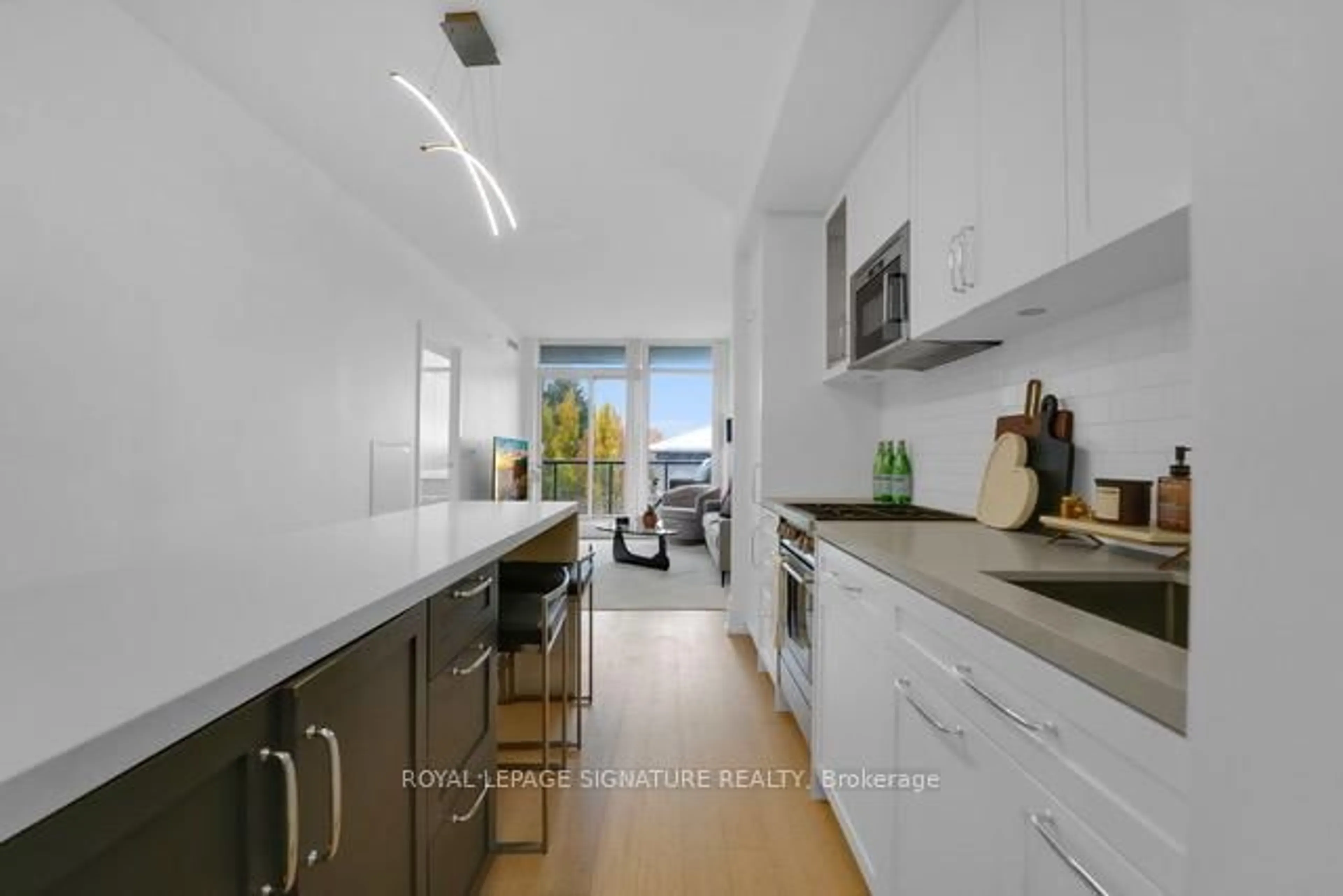 Unknown for 25 Malcolm Rd #314, Toronto Ontario M4G 0C1