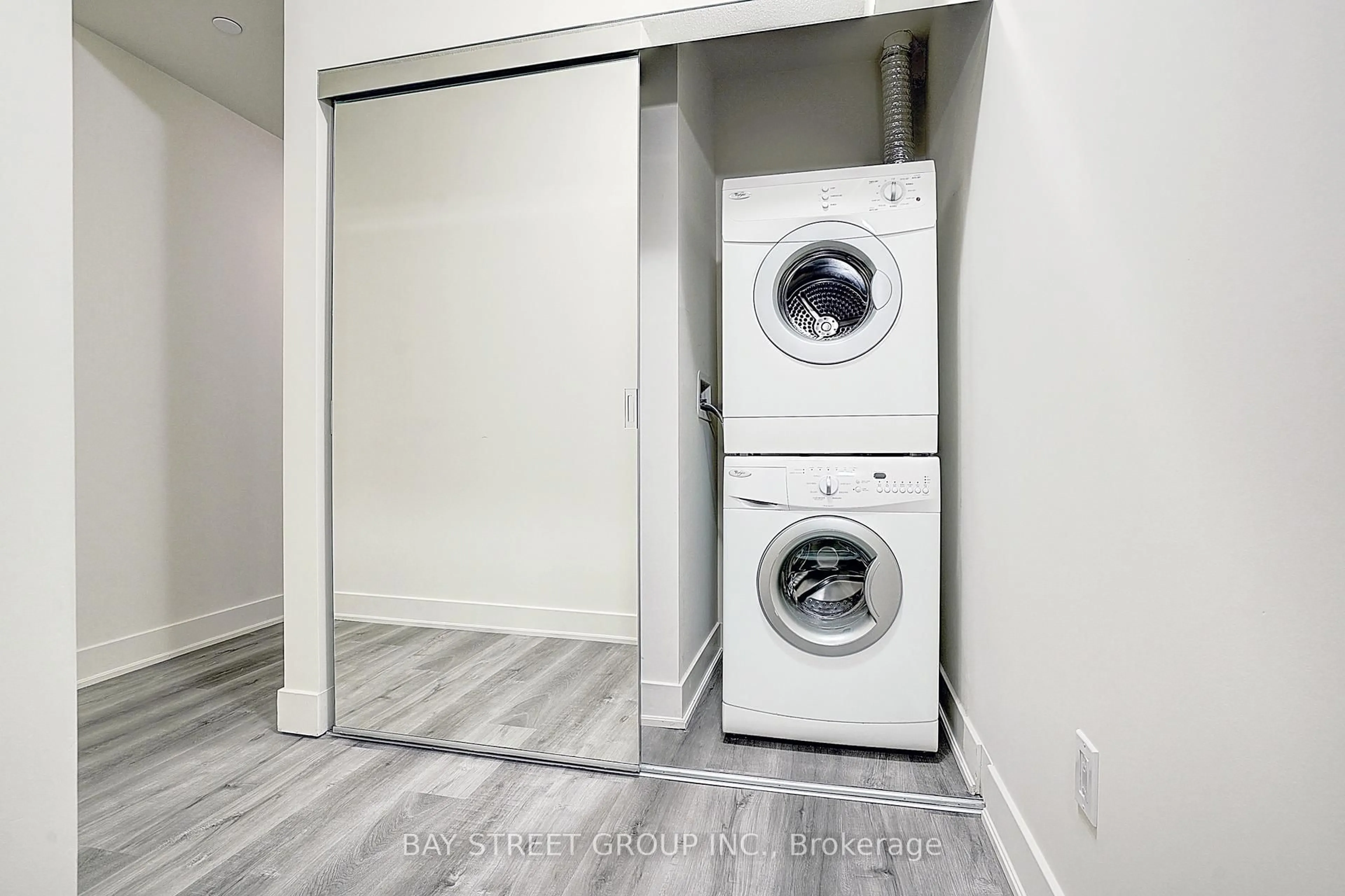 Laundry room for 88 Sheppard Ave #402, Toronto Ontario M2N 0G9