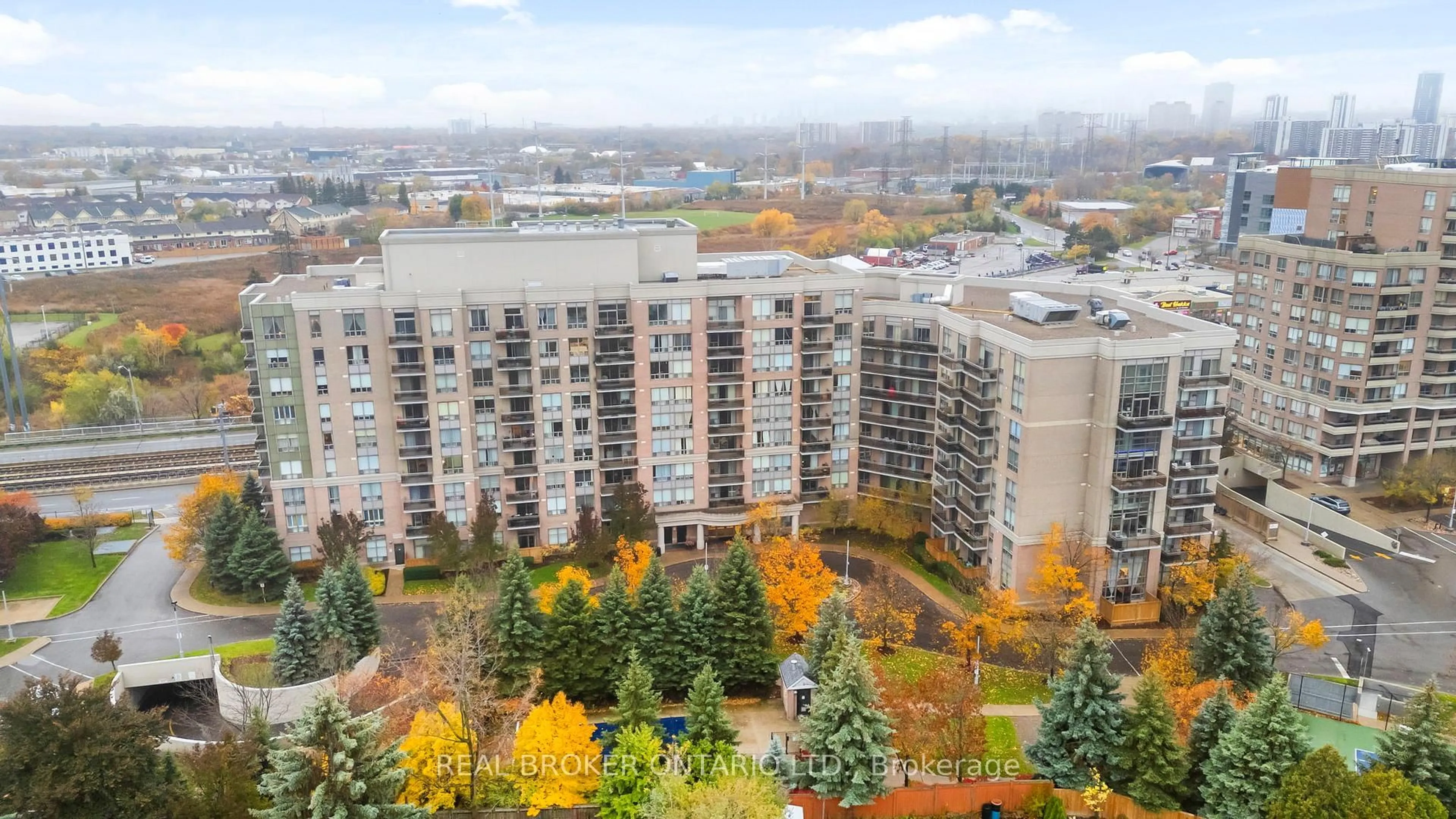A pic from outside/outdoor area/front of a property/back of a property/a pic from drone, city buildings view from balcony for 1720 Eglinton Ave #601, Toronto Ontario M4A 2X8