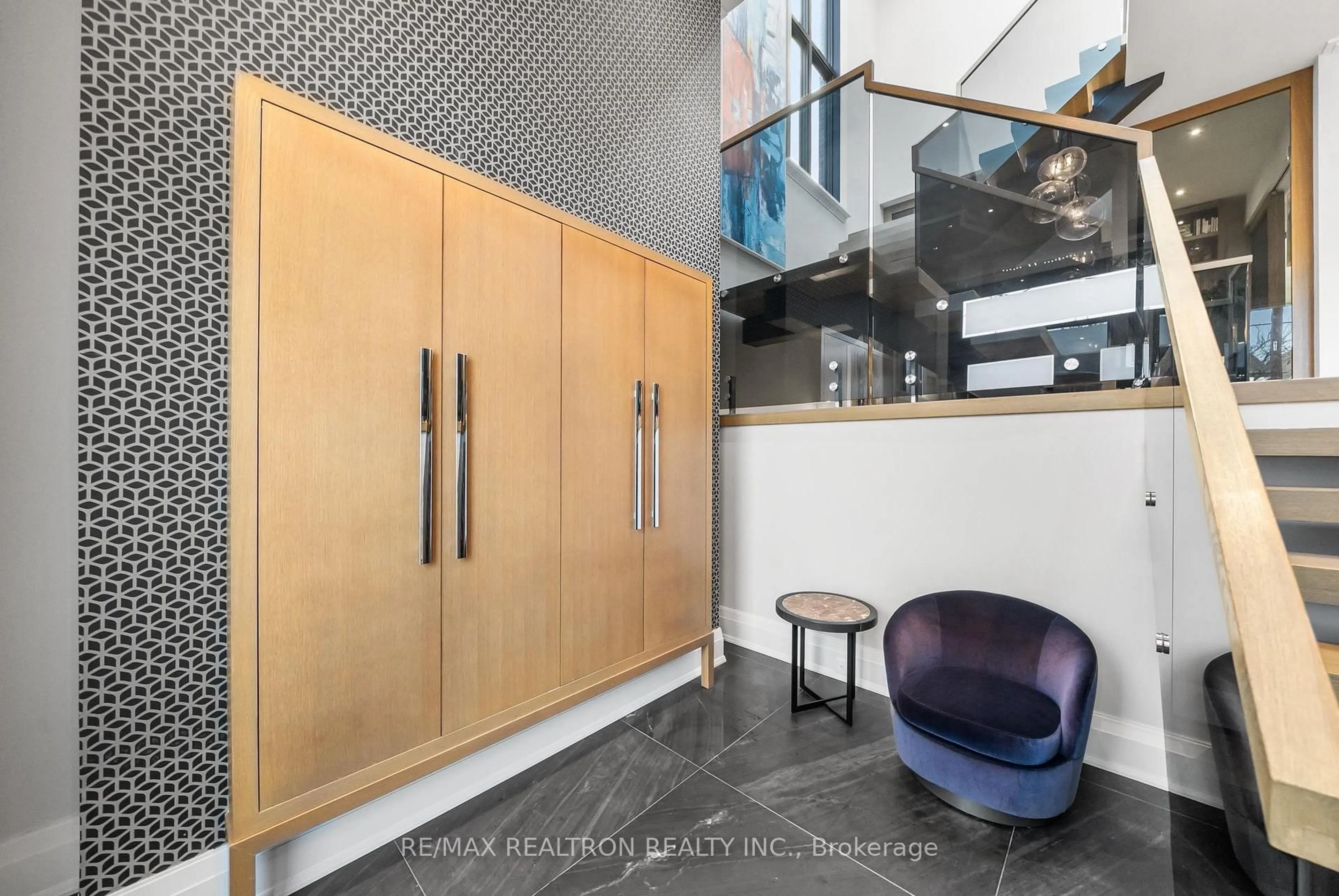 Unknown for 75 Bannockburn Ave, Toronto Ontario M5M 2M9