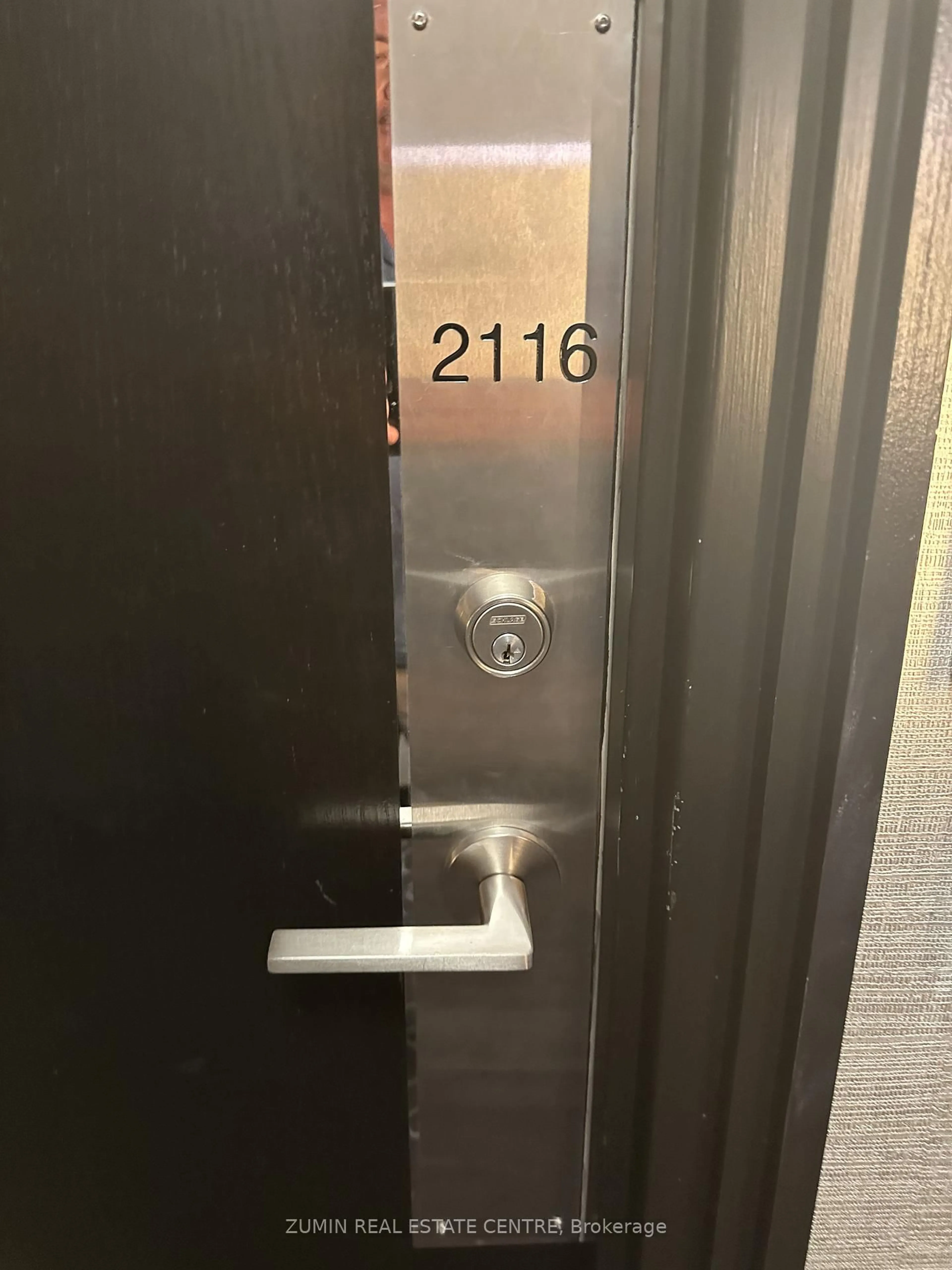 Unknown for 8 Park Rd #2116, Toronto Ontario M4W 3S5