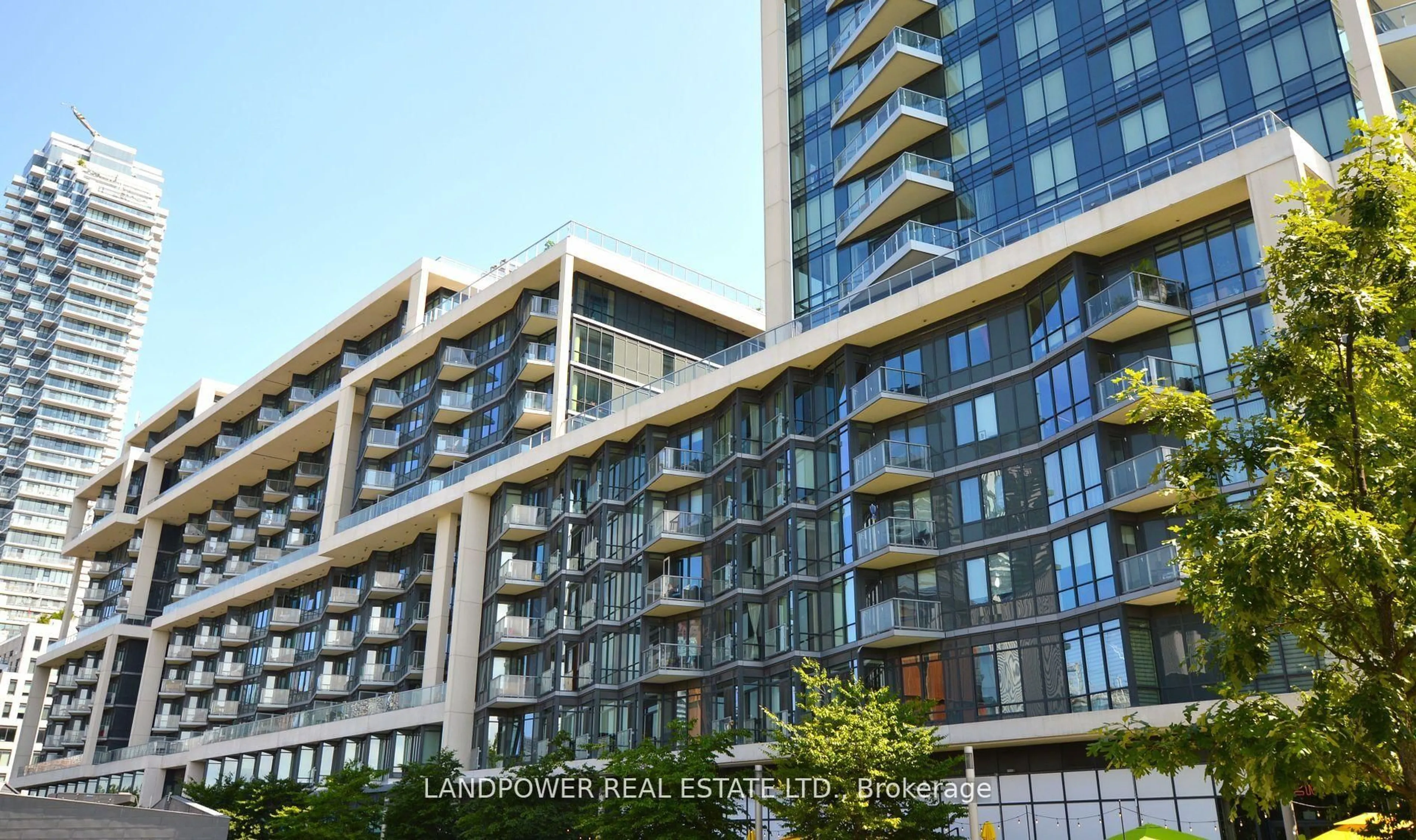 Unknown for 15 Merchants' Wharf #434, Toronto Ontario M5A 0N8