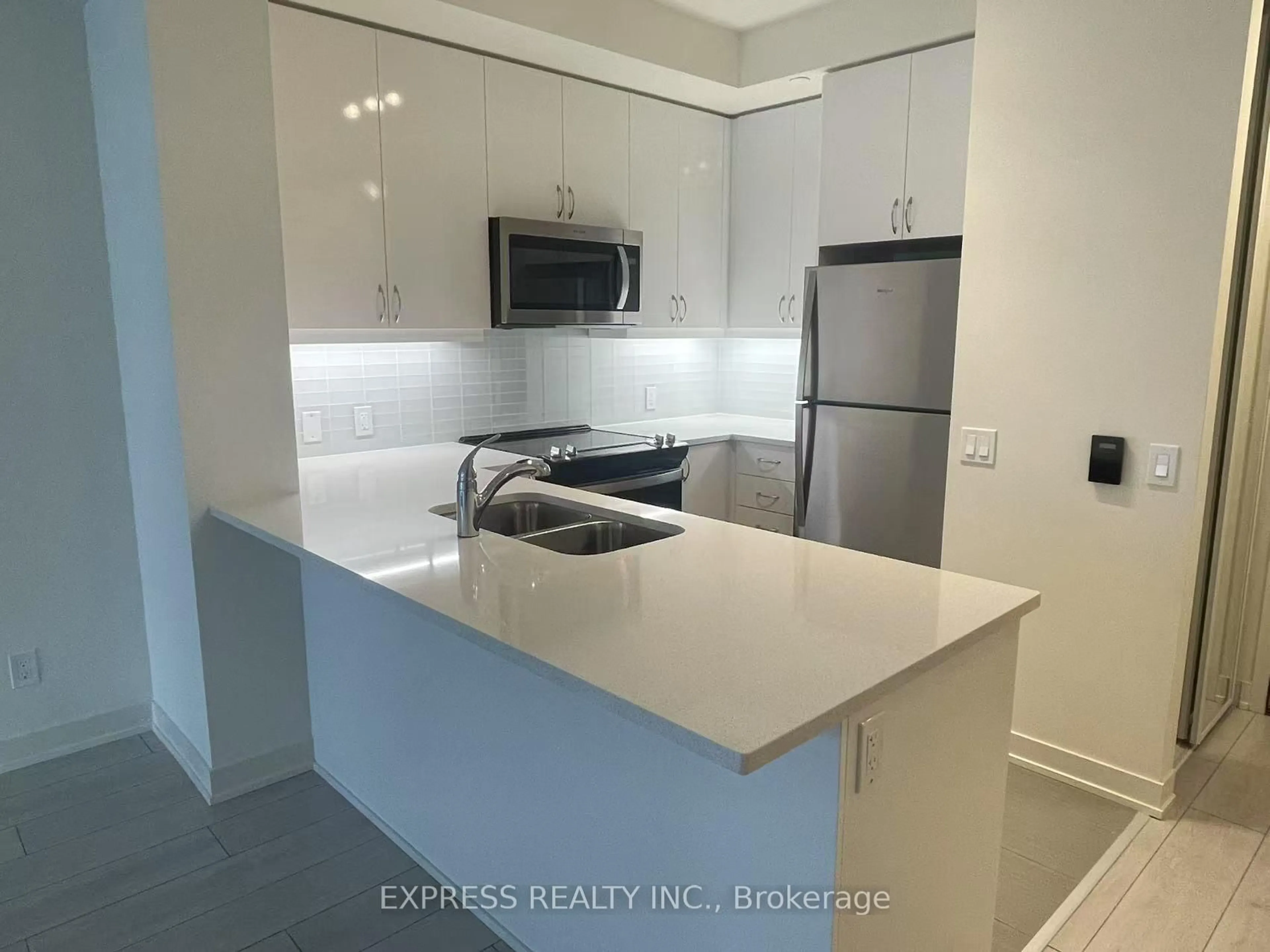 Standard kitchen, unknown for 4955 Yonge St #1811, Toronto Ontario M2N 0L8