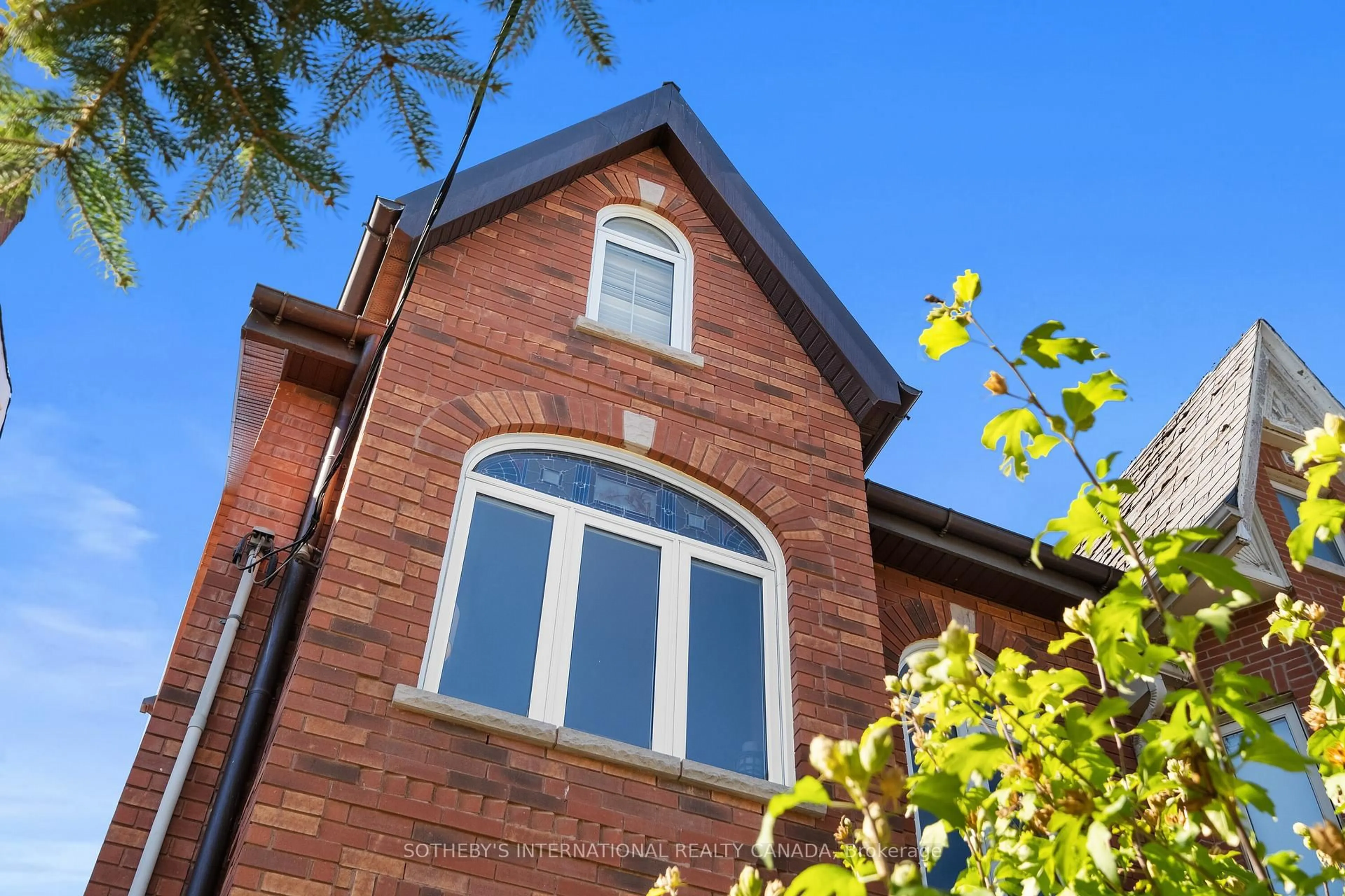 Home with brick exterior material, building for 114 Margueretta St, Toronto Ontario M6H 3S3