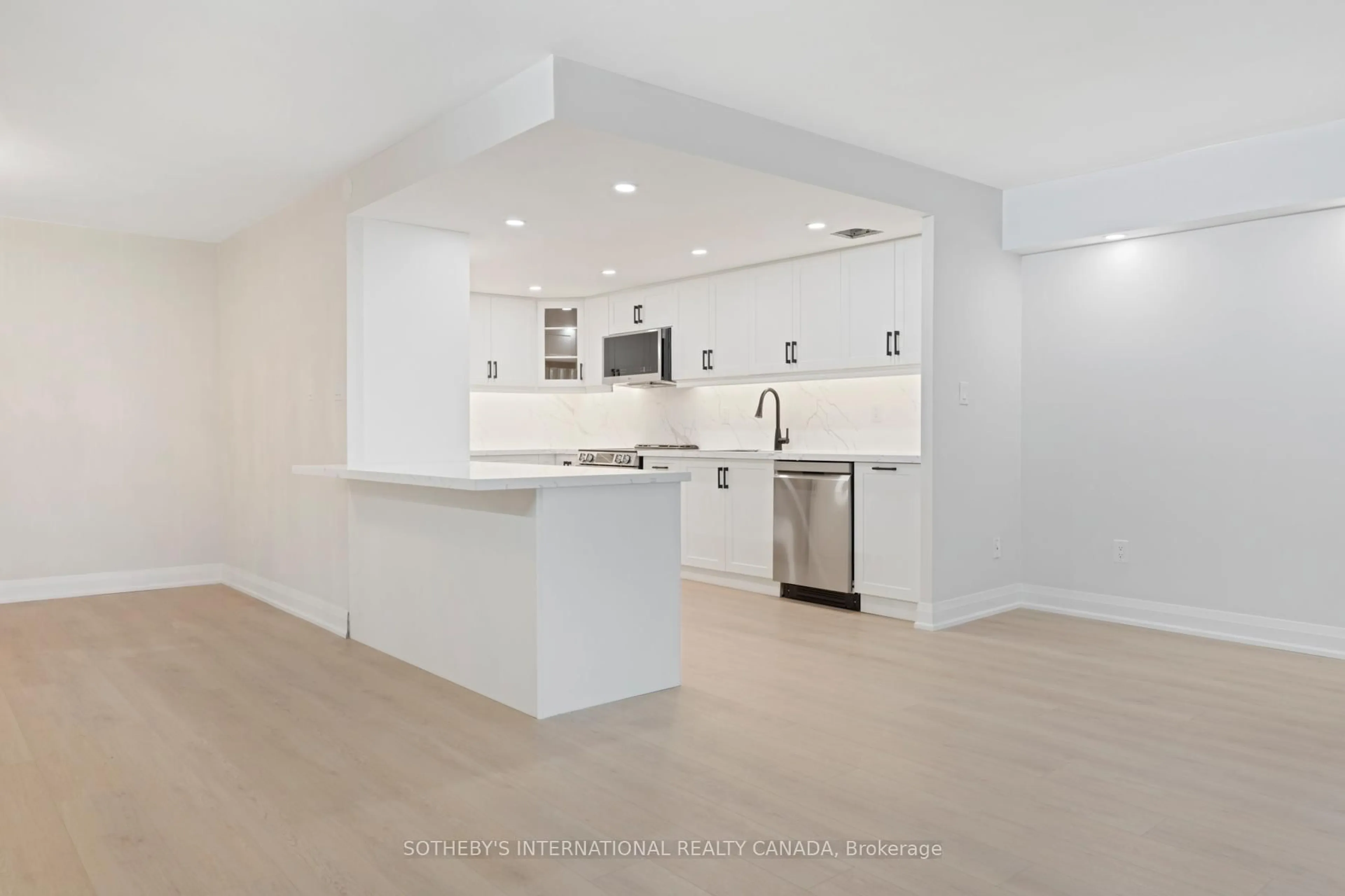 Open concept kitchen, unknown for 1555 Finch Ave #705, Toronto Ontario M2J 4X9