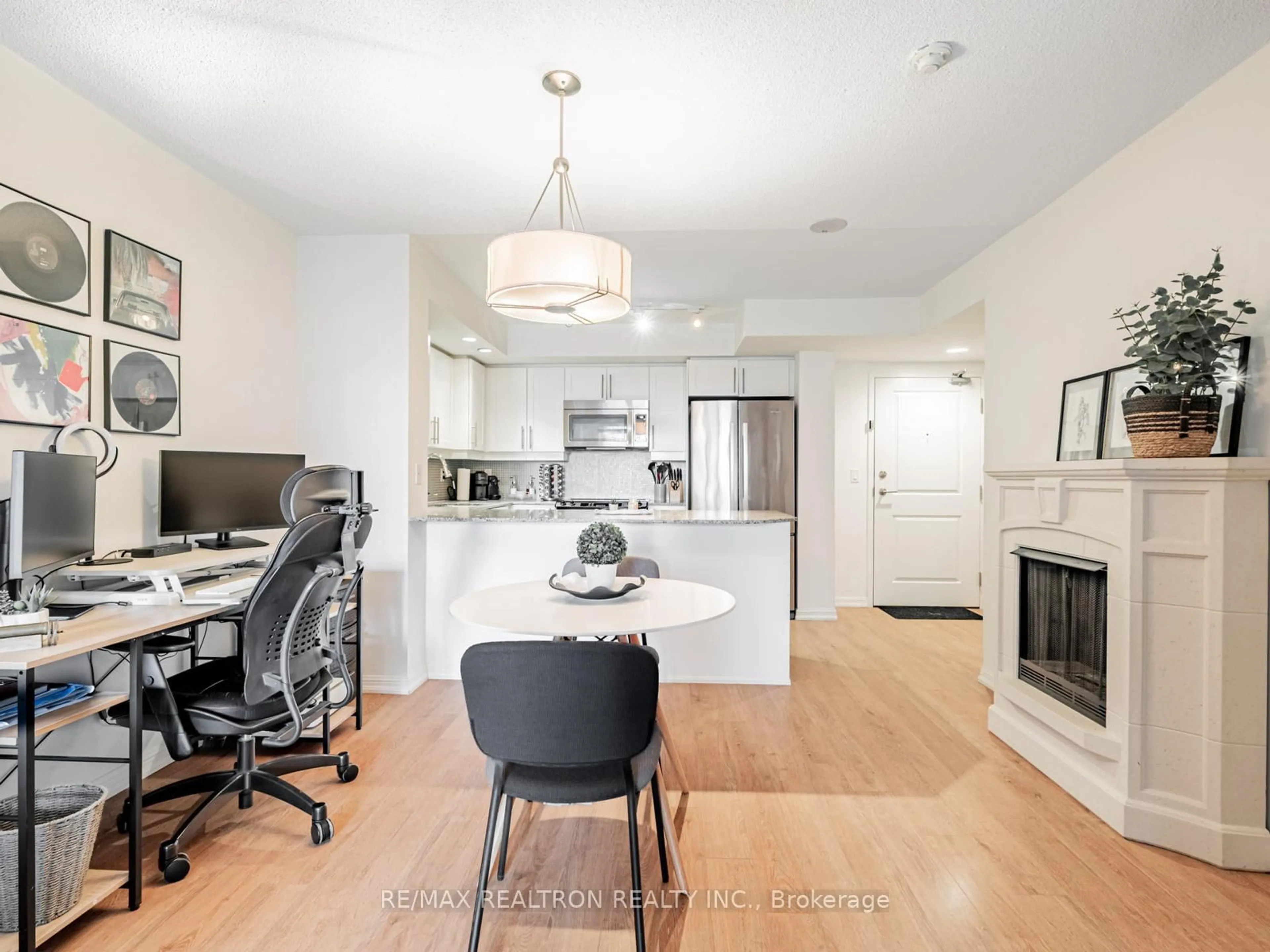Open concept kitchen, unknown for 85 East Liberty St #716, Toronto Ontario M6K 3R4