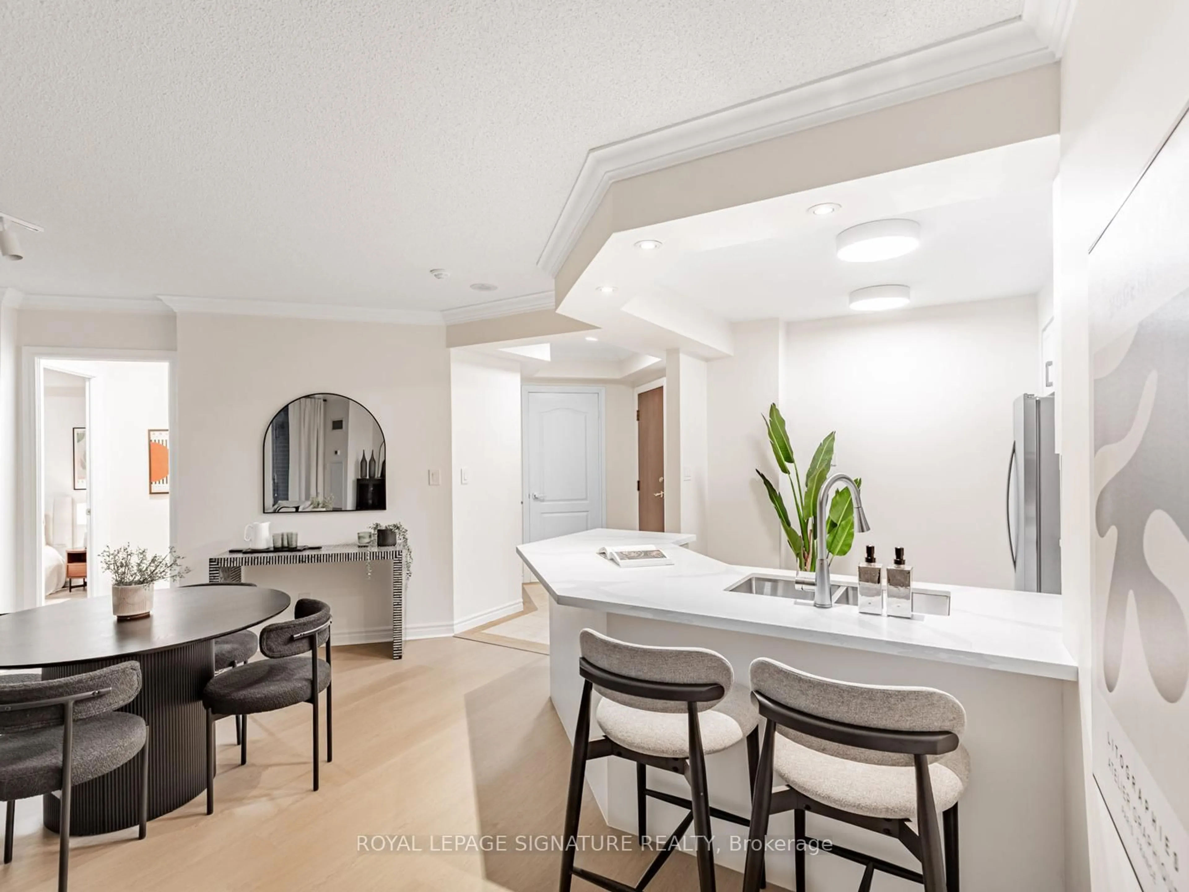 Open concept kitchen, unknown for 28 William Carson Cres #219, Toronto Ontario M2P 2H1