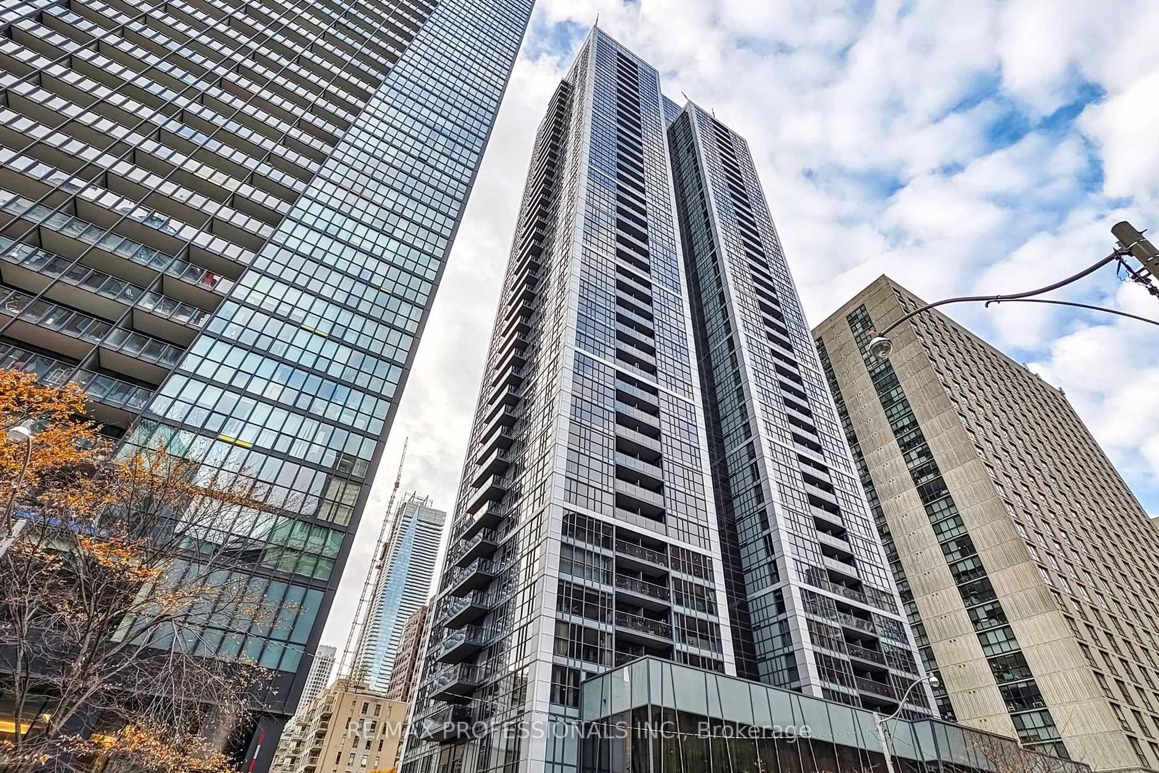 Unknown for 28 Ted Rogers Way #2706, Toronto Ontario M4Y 2J4