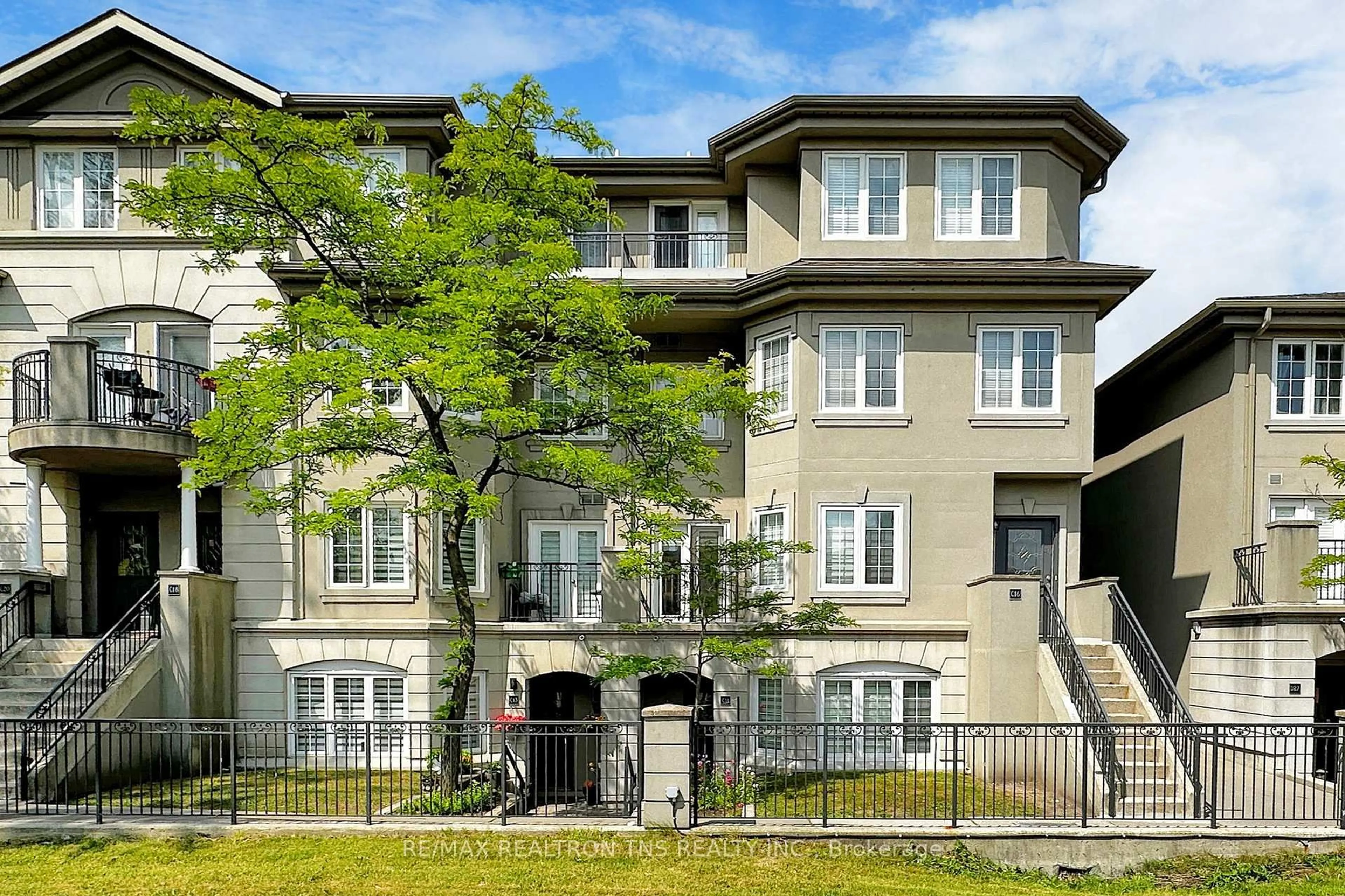 Unknown for 108 Finch Ave #C11, Toronto Ontario M2N 6W6