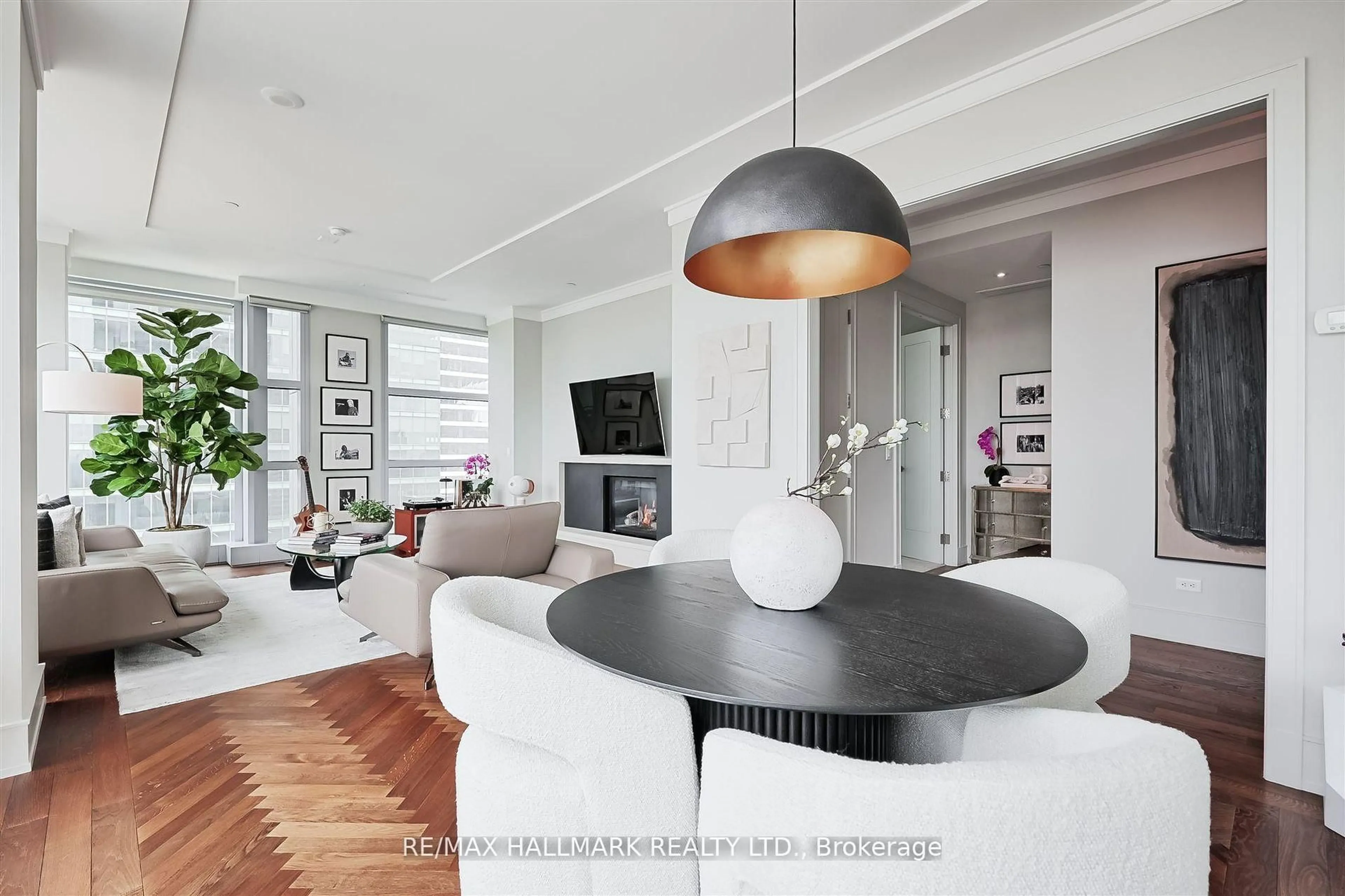 Unknown for 183 Wellington St #3303, Toronto Ontario M5V 0A1