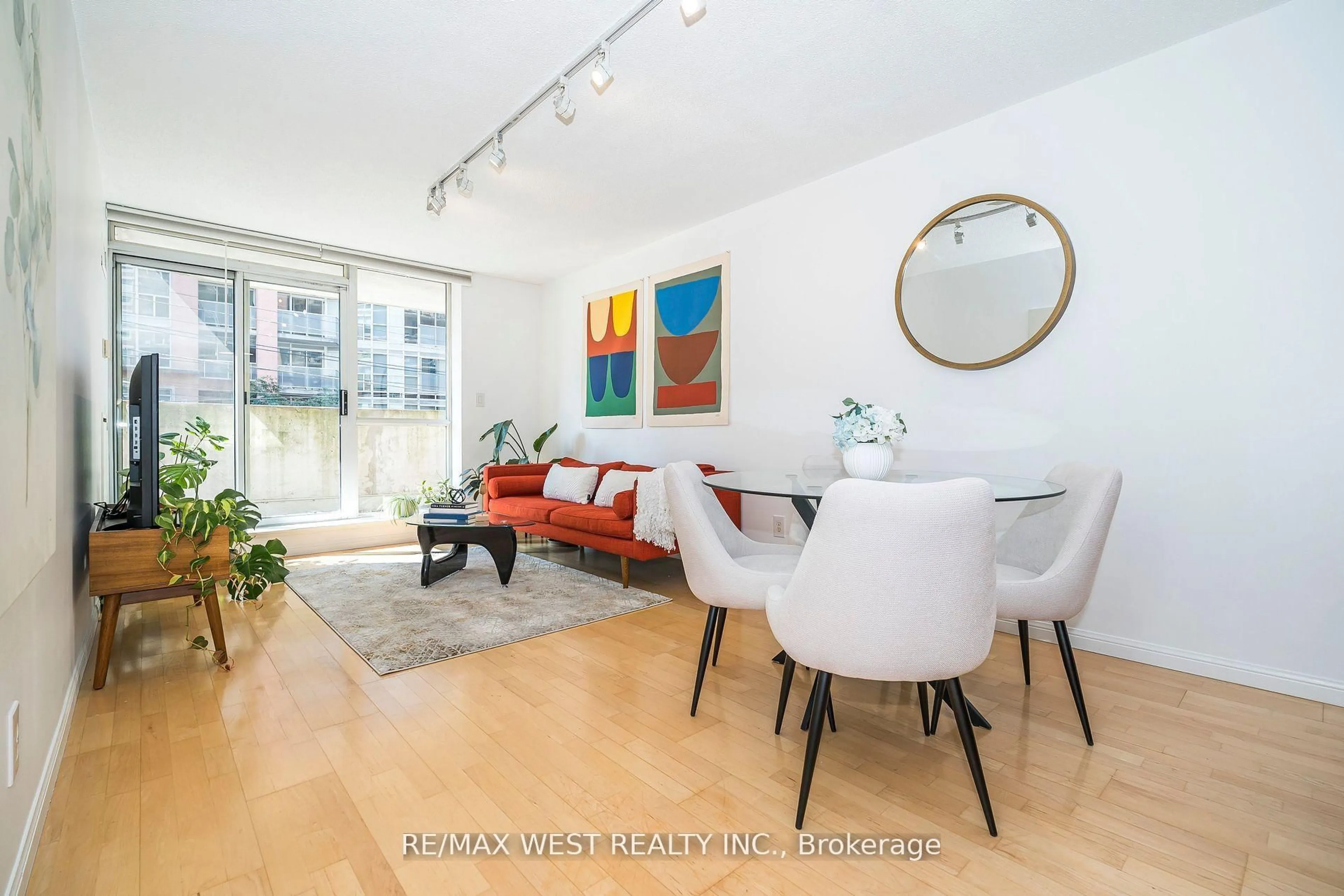 Unknown for 1000 King St #209, Toronto Ontario M6K 3N1