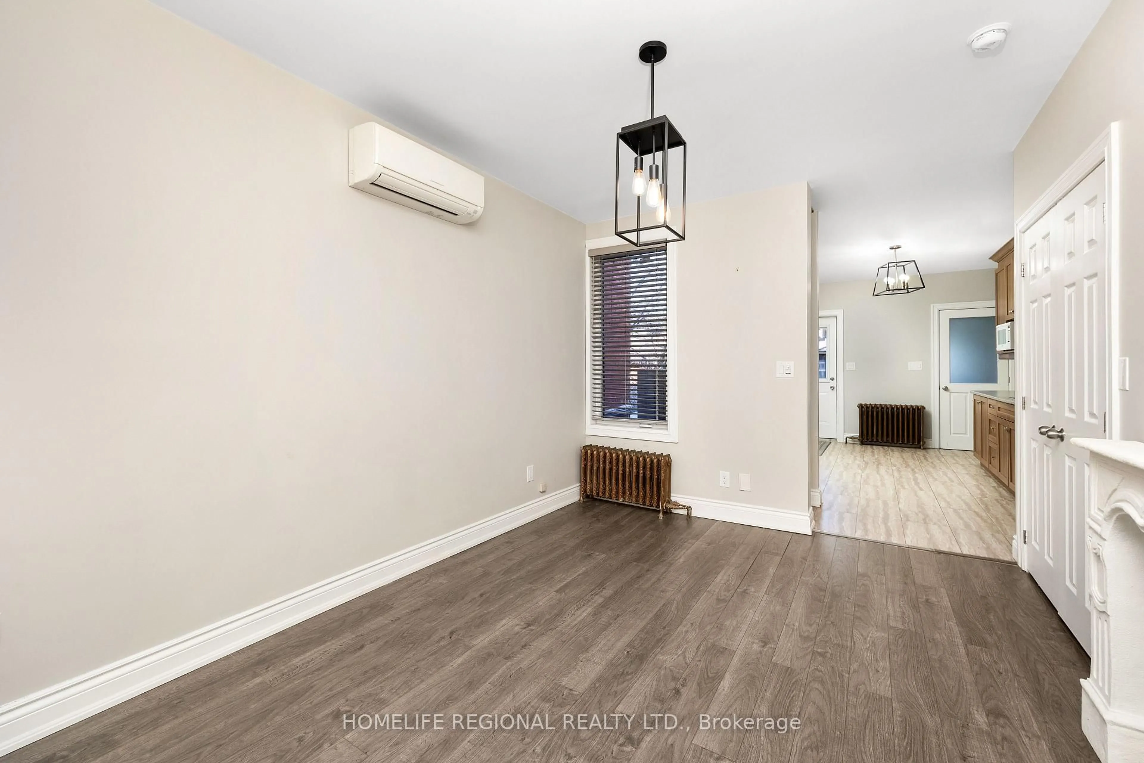 A pic of a room for 200 Roxton Rd, Toronto Ontario M6J 2Y5