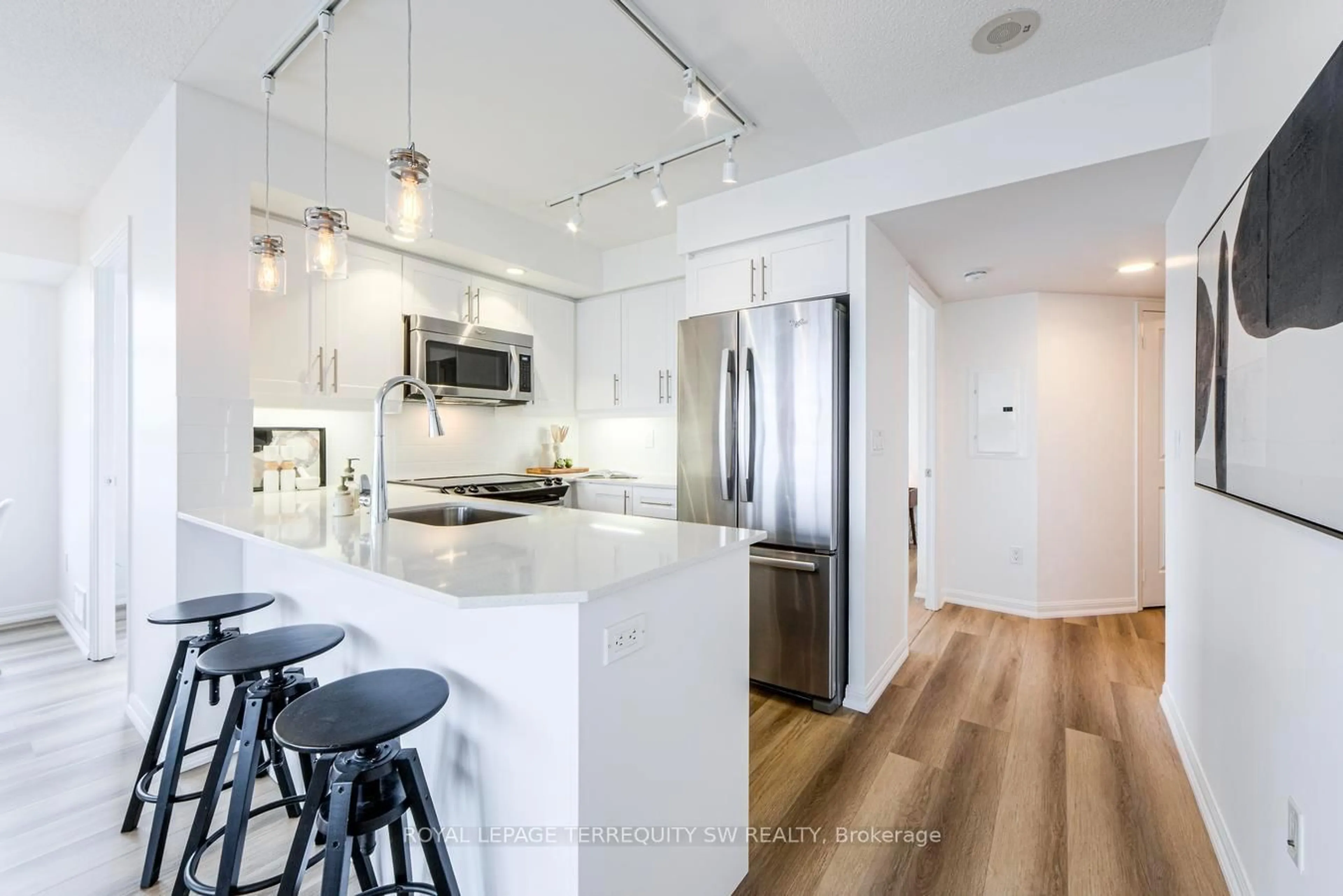 Open concept kitchen, unknown for 85 East Liberty St #904, Toronto Ontario M6K 3R4