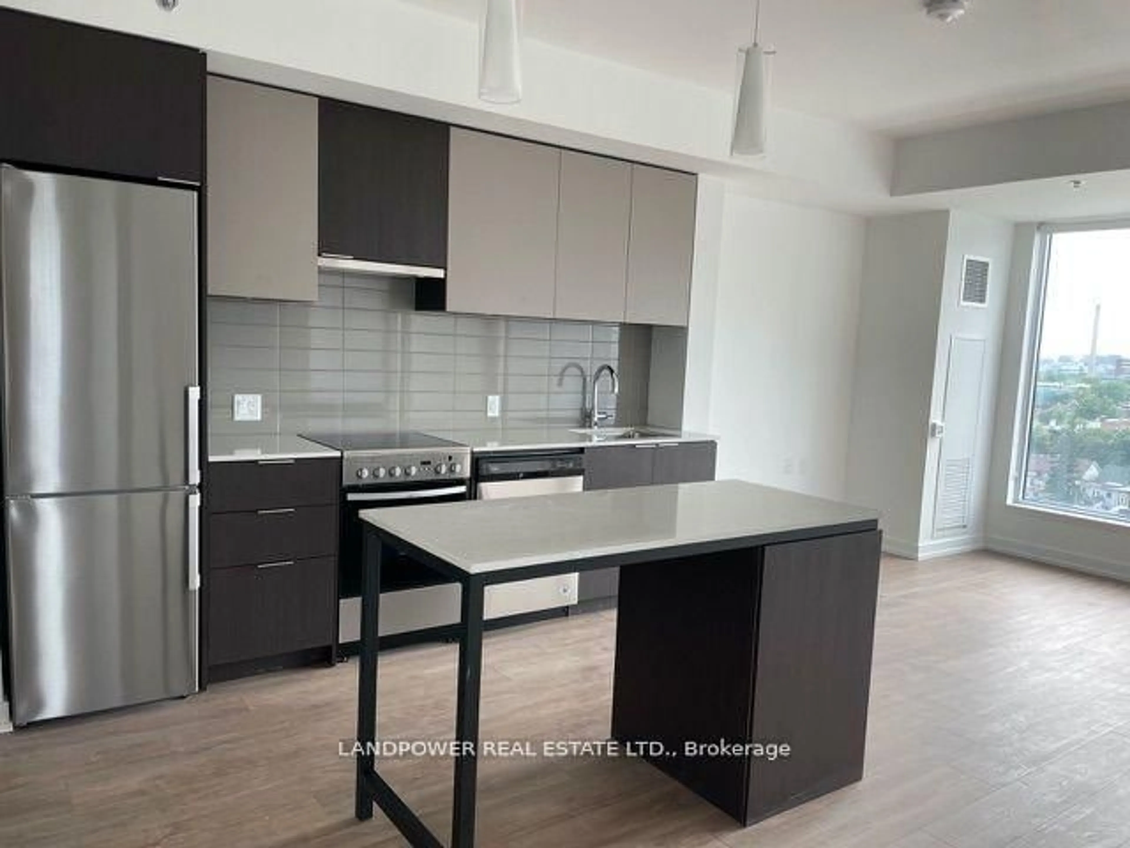 Standard kitchen, unknown for 203 College St #904, Toronto Ontario M5T 1P9