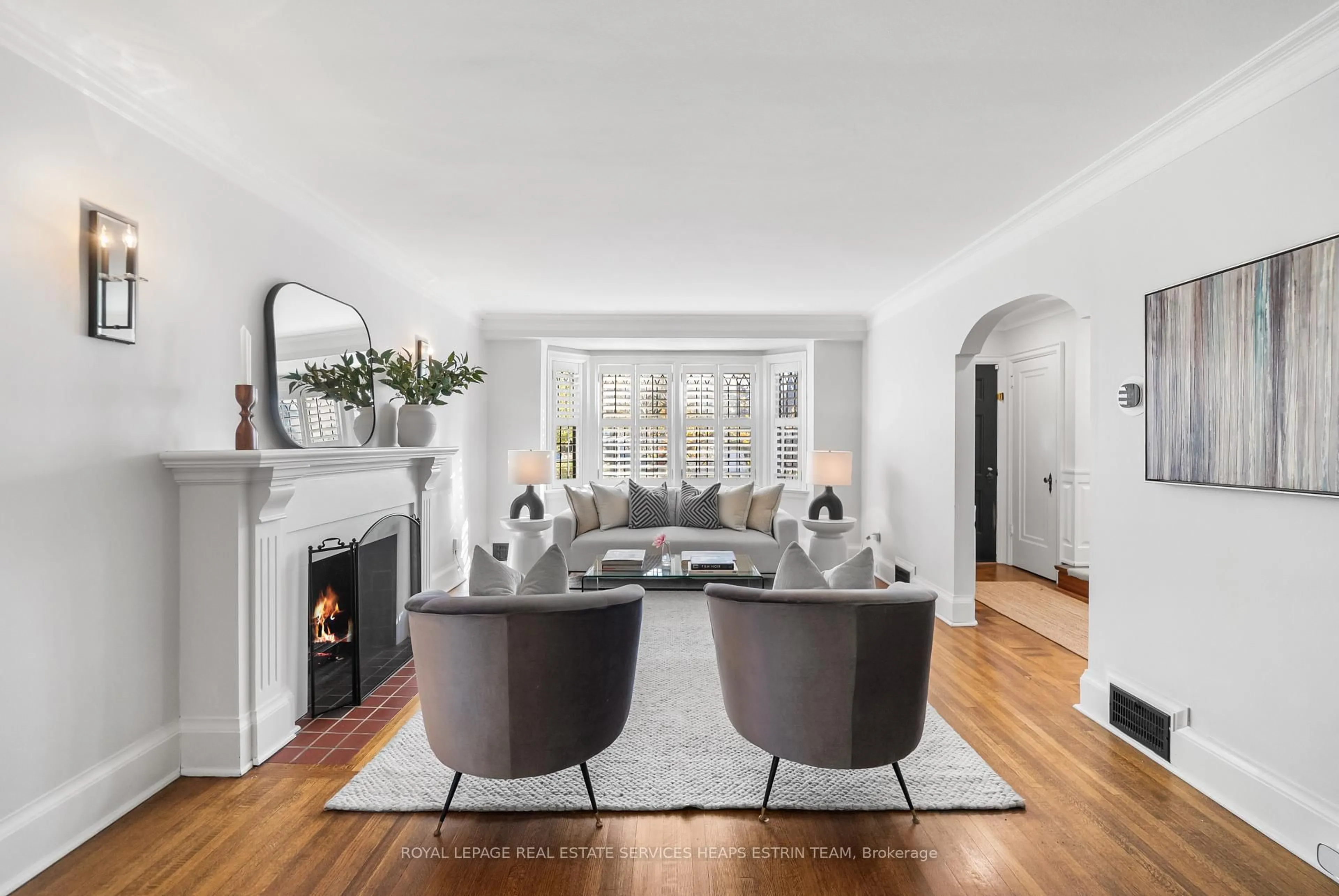 Living room with furniture, unknown for 10 Heather Rd, Toronto Ontario M4G 3G3