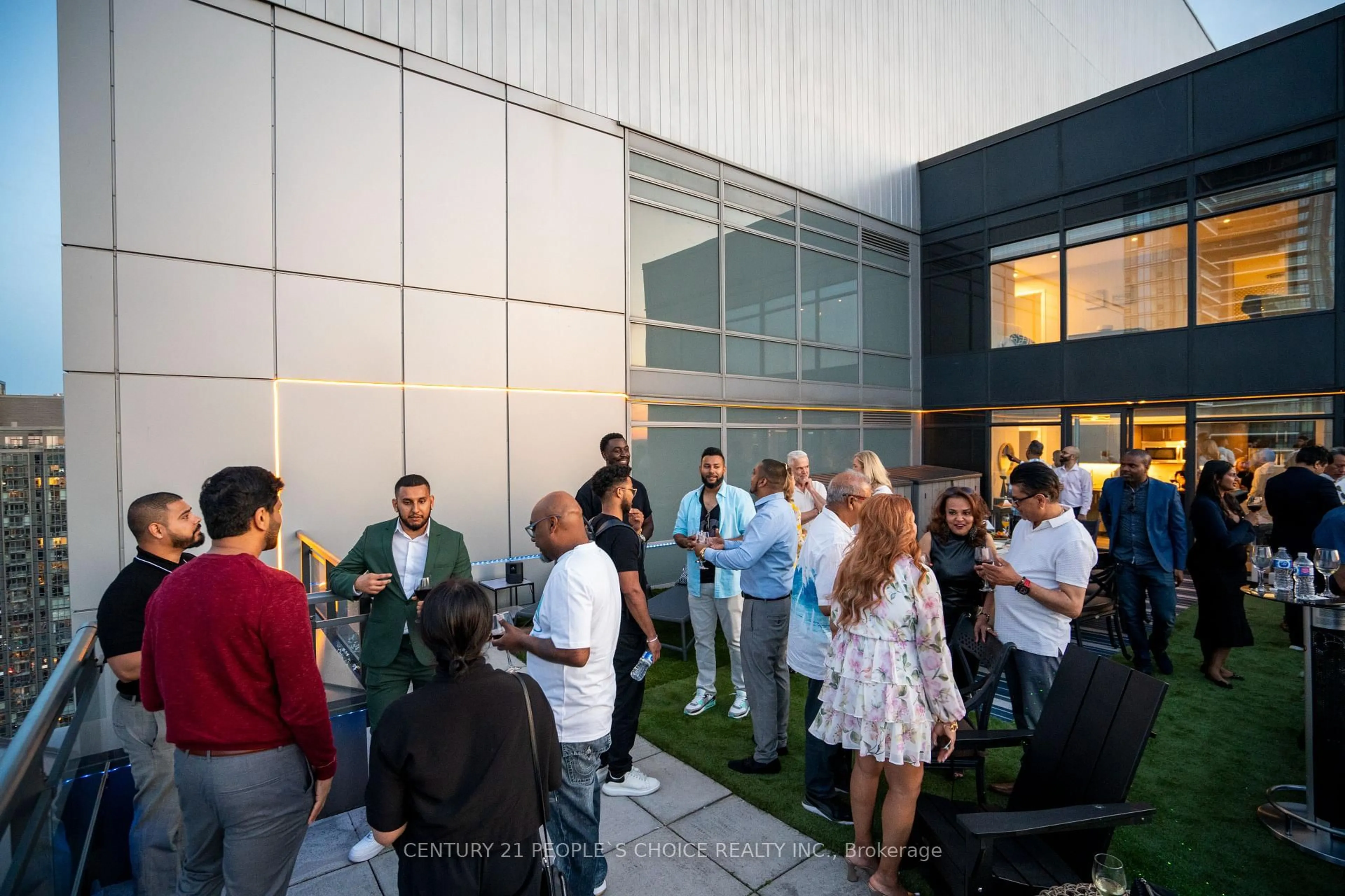 Patio, street for 25 Telegram Mews #PH5201, Toronto Ontario M5V 3Z1