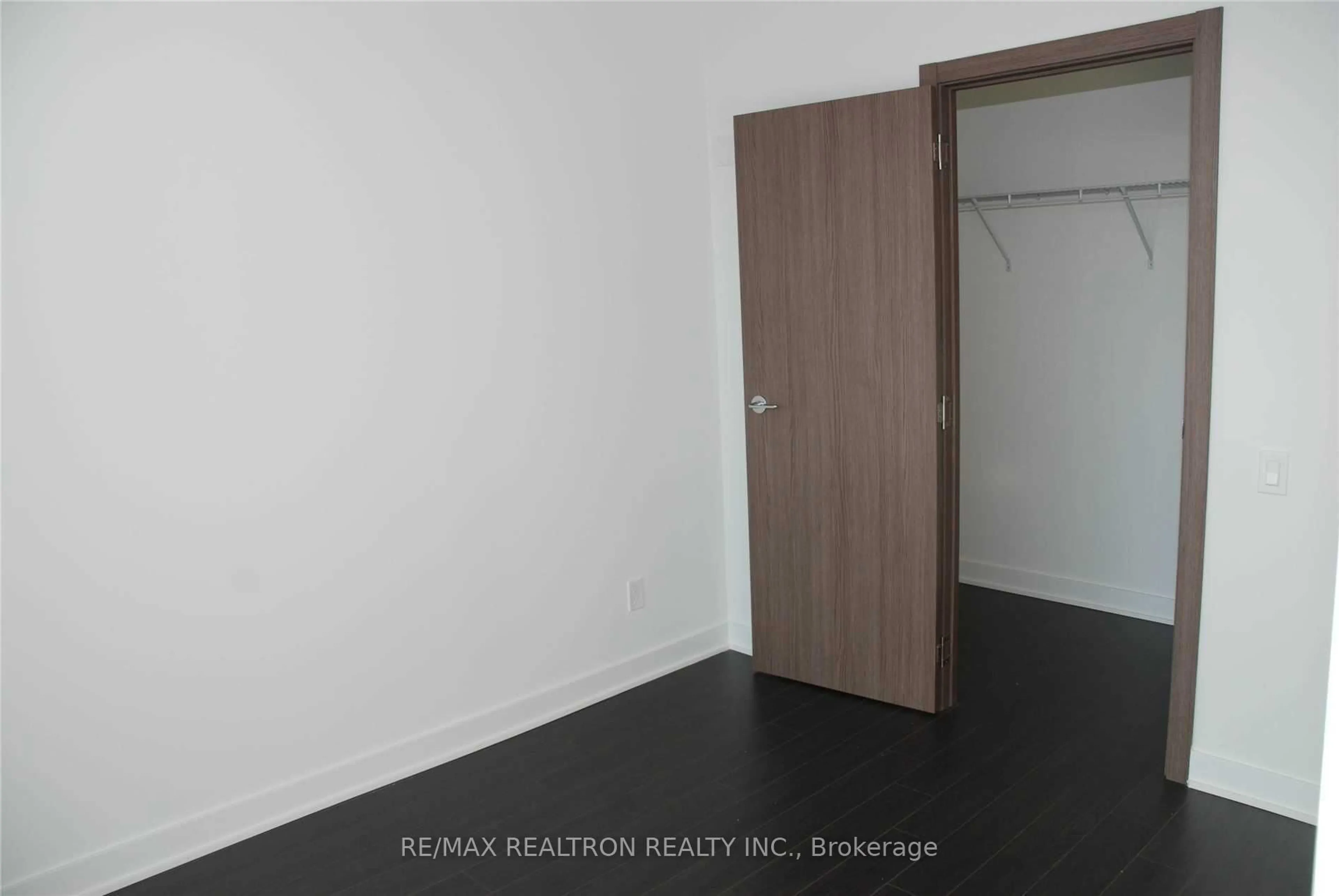A pic of a room for 19 Bathurst St #3902, Toronto Ontario M5V 0N2