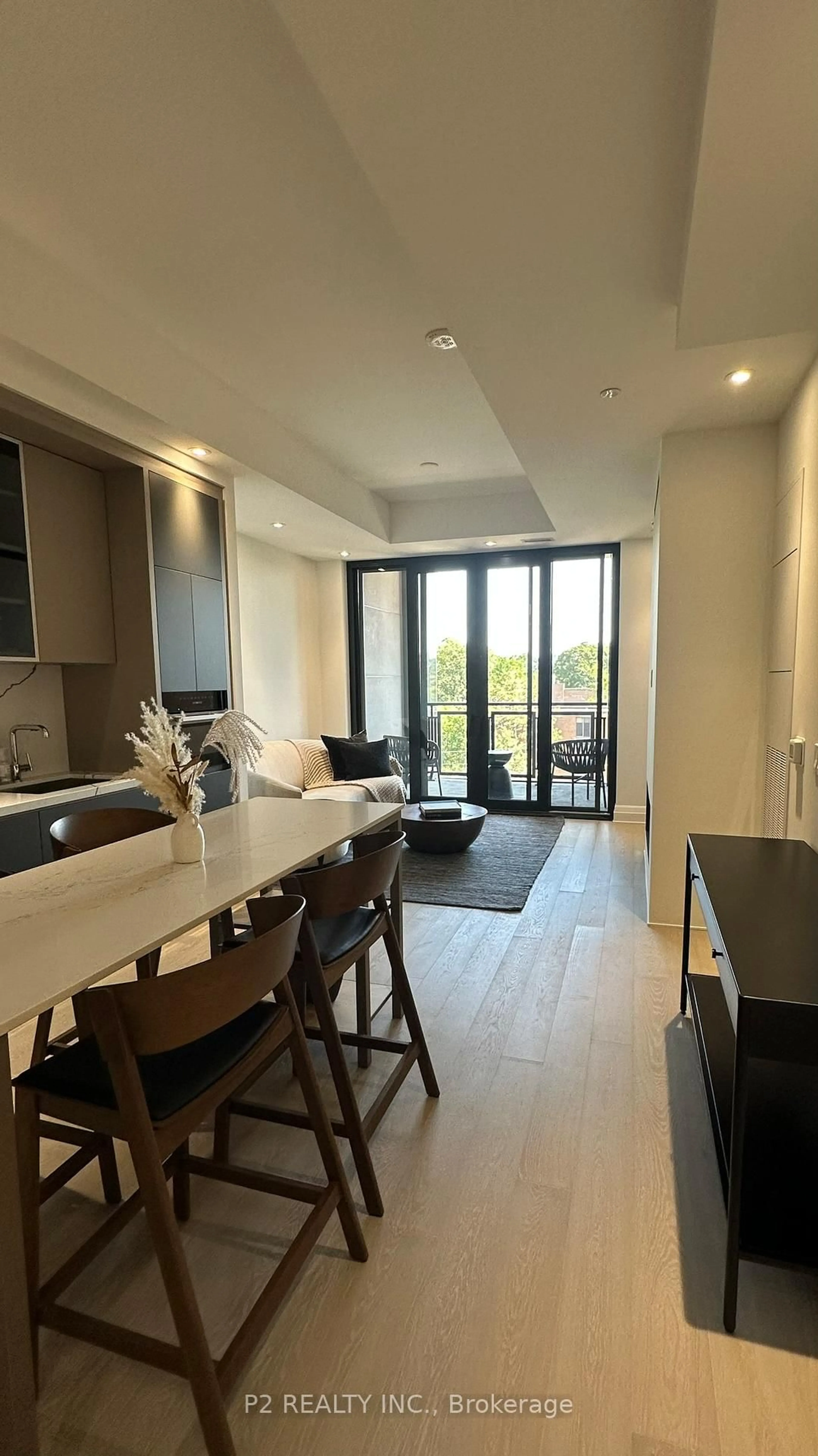 Unknown for 2 Forest Hill Rd #506, Toronto Ontario M4V 2L3