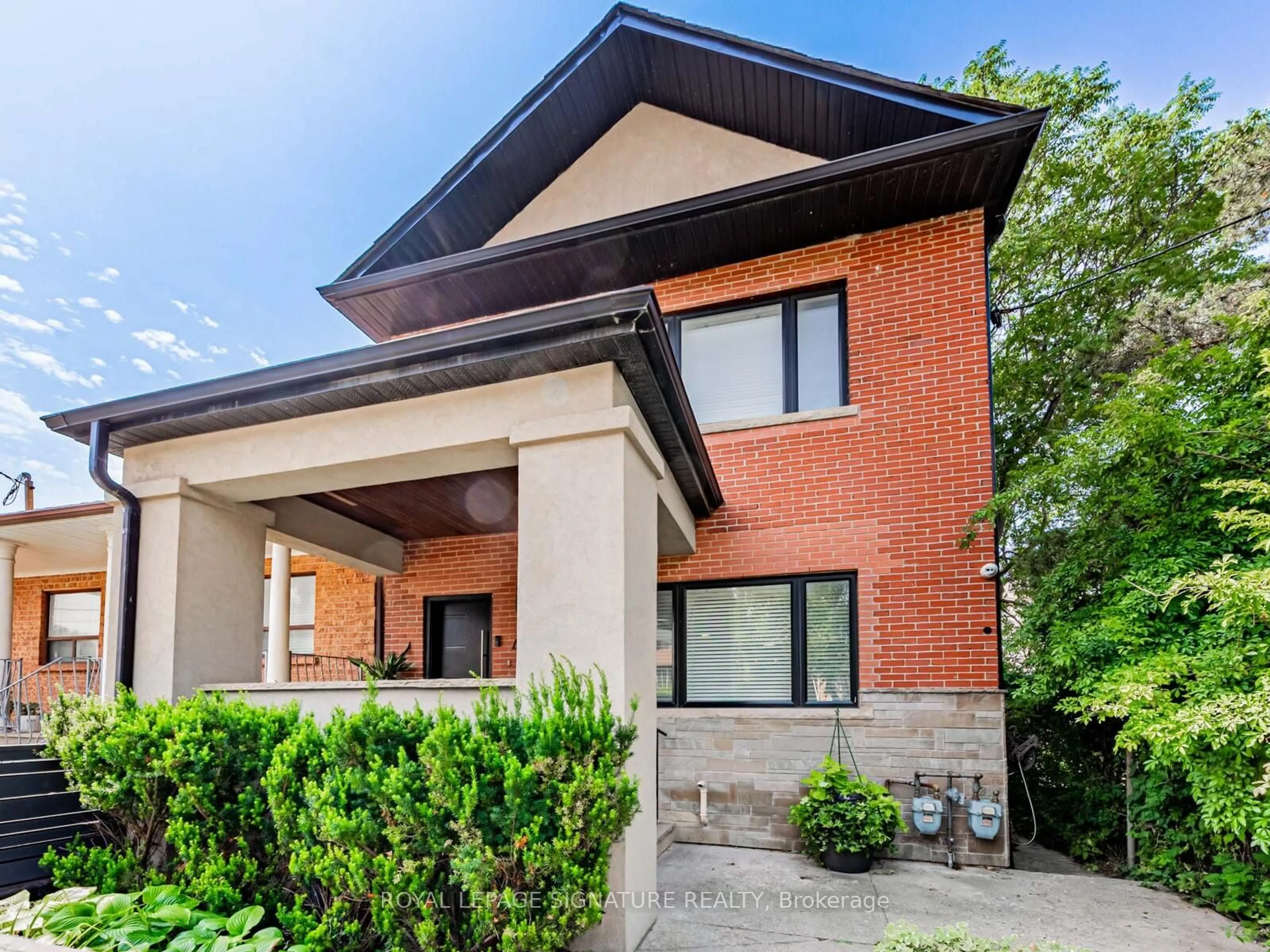 Home with brick exterior material, building for 480 Vaughan Rd, Toronto Ontario M6C 2P7