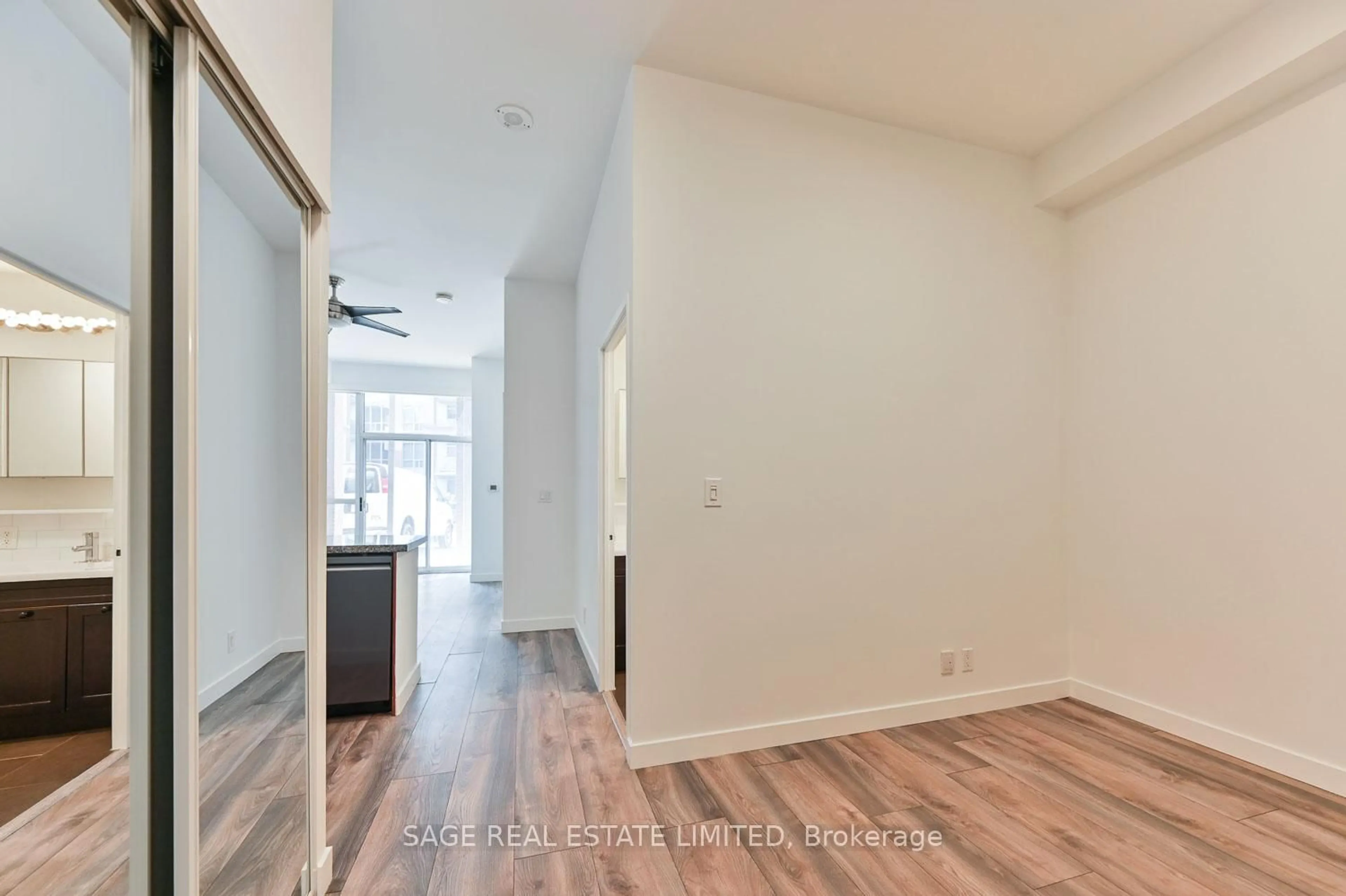 Unknown for 1005 King St #103, Toronto Ontario M6K 3M8