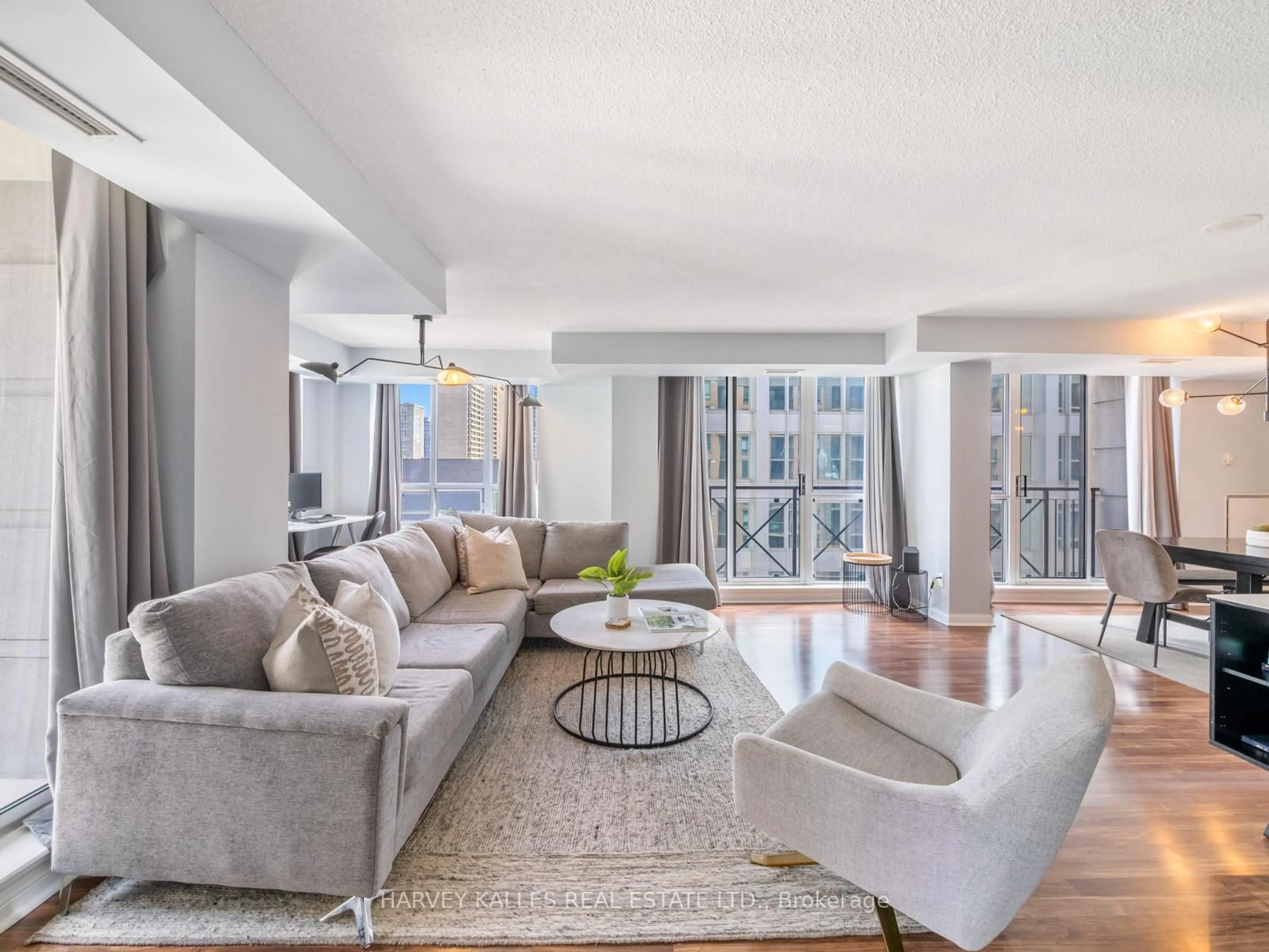 Living room with furniture, unknown for 140 Simcoe St #1309, Toronto Ontario M5H 4E9